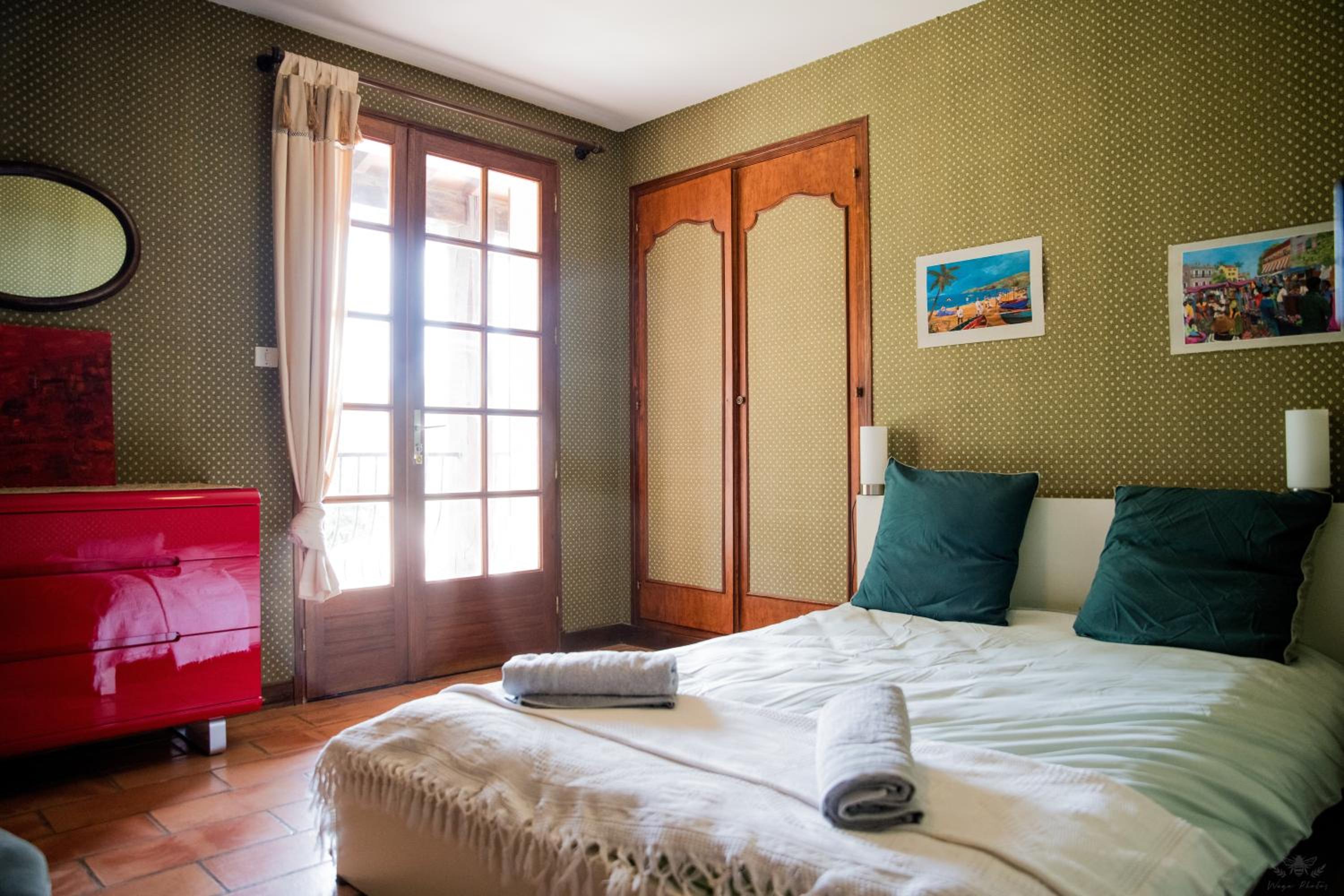 Les hauts de Palaja, villa with pool and parking