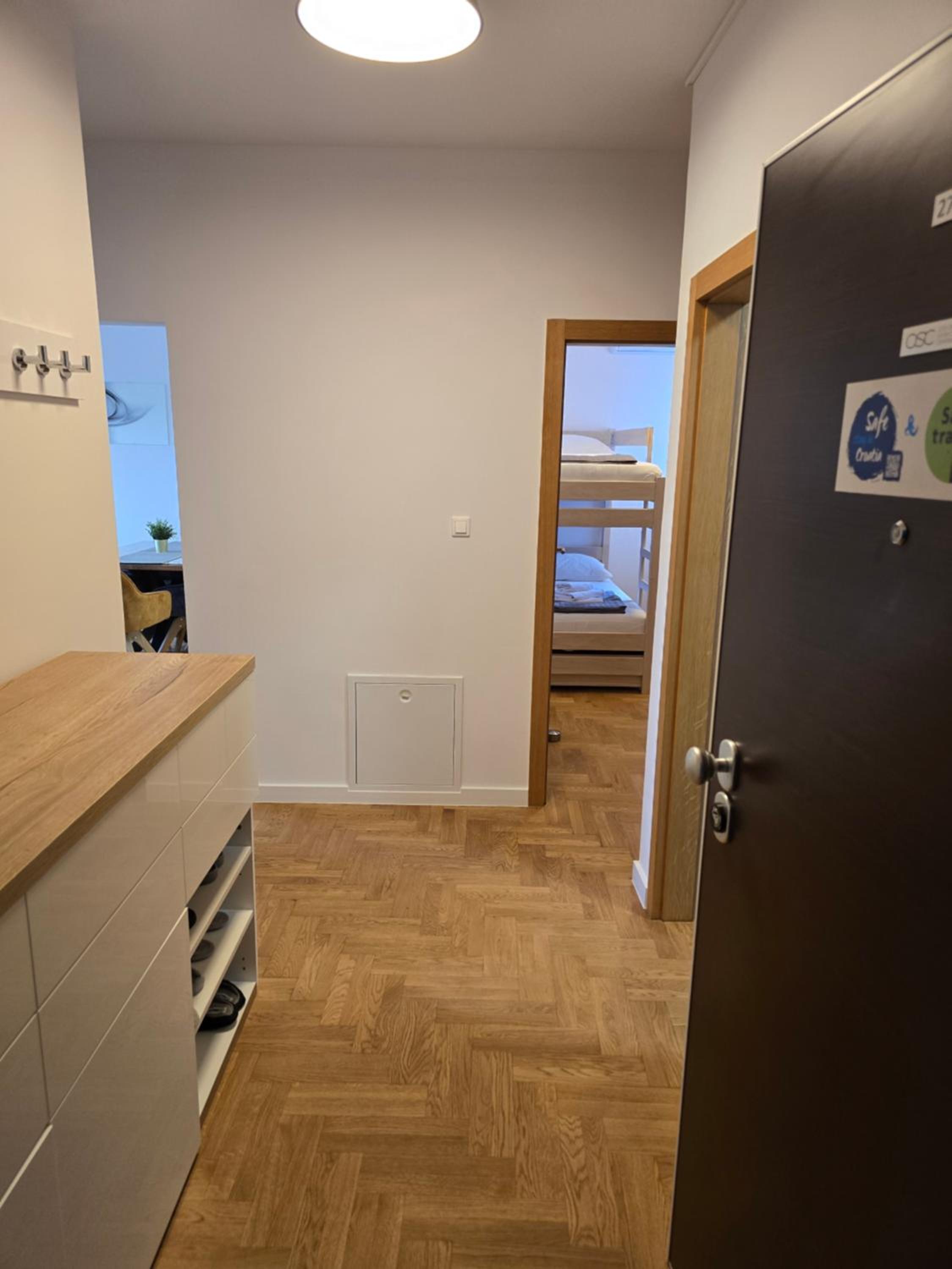 OSIJEK SPACE CENTAR - Self Check in, Free Private Parking