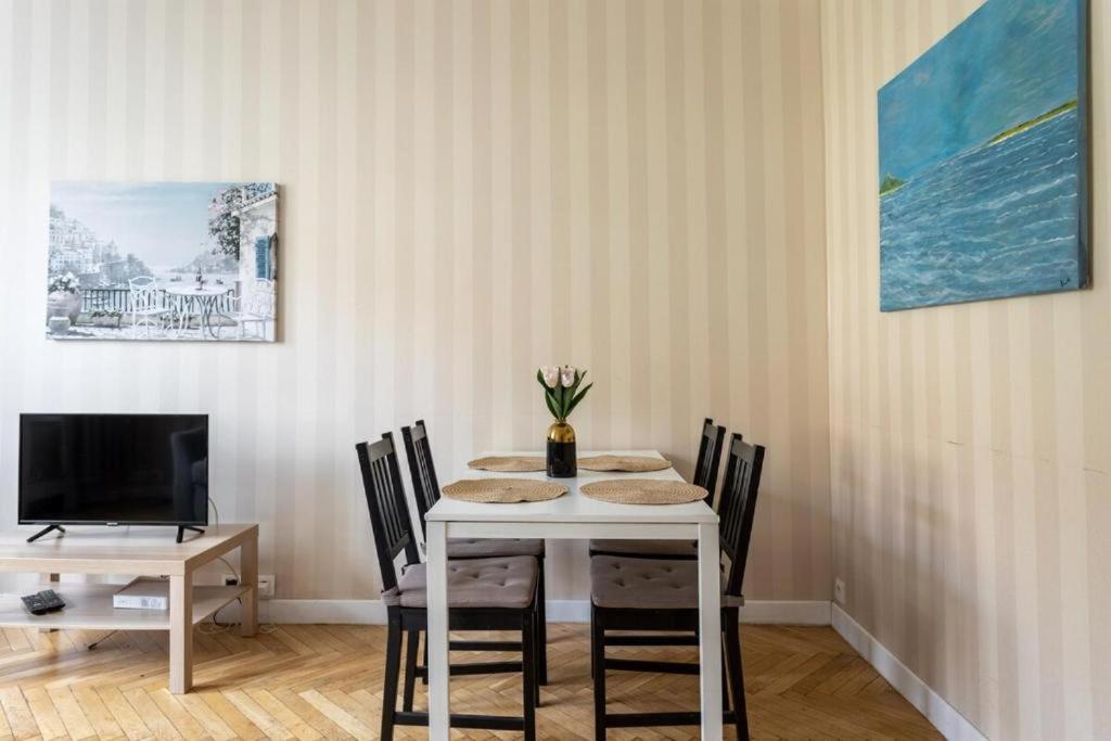 Close-Urban Chic - Two Bedrooms Apartment - City Center&Nowy Swiat