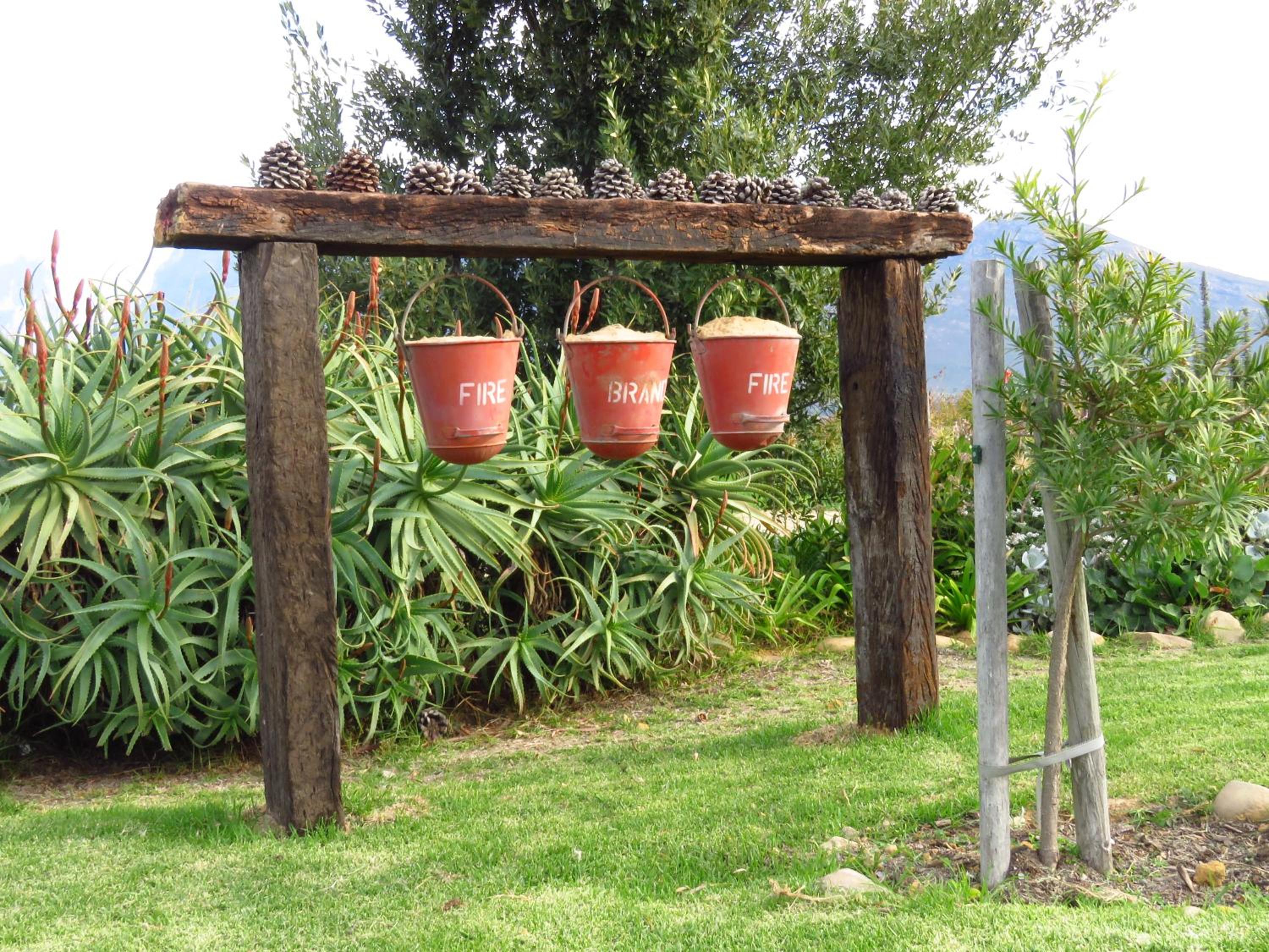 Seven Oaks Vineyard Cottages