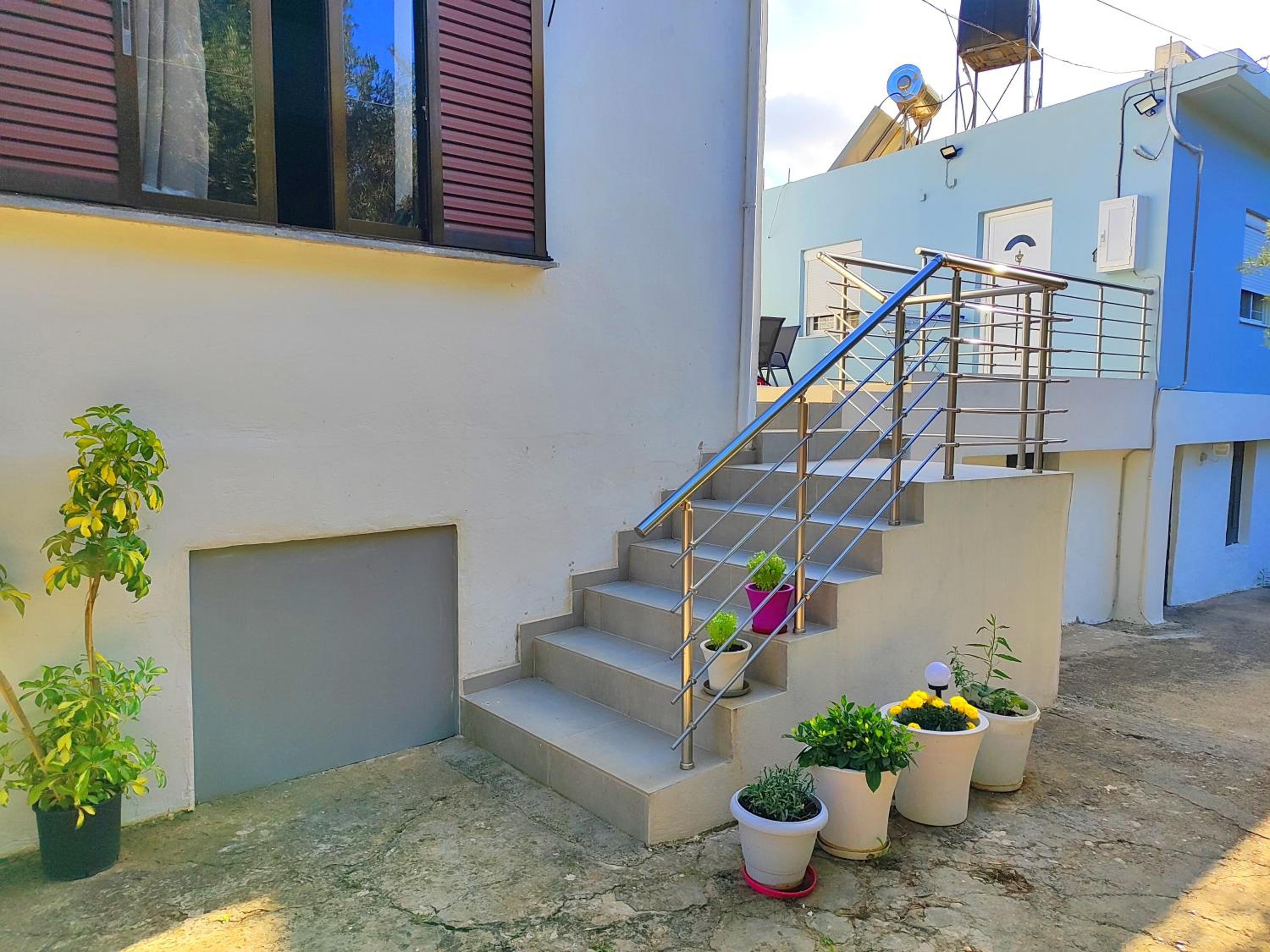 Nature House Vlatos