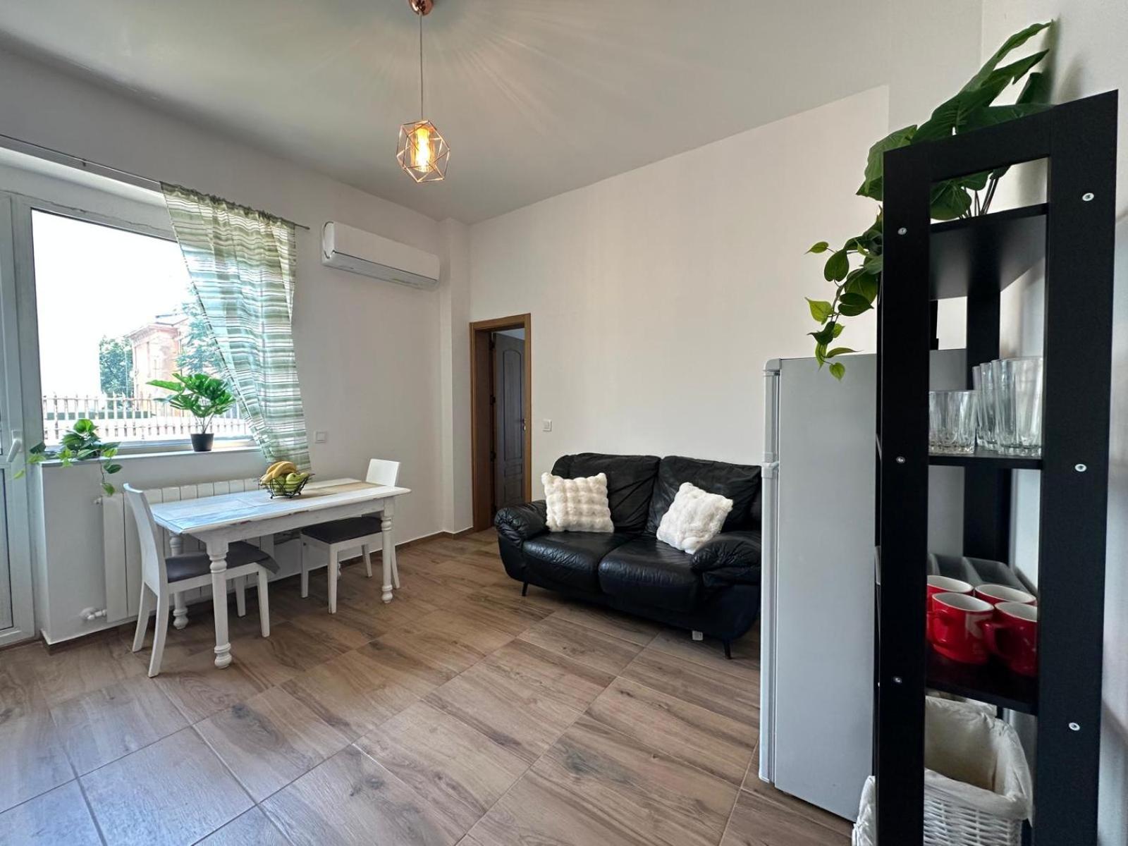 Bright, City Centre, 1BR Apartment , Next to Sofia University