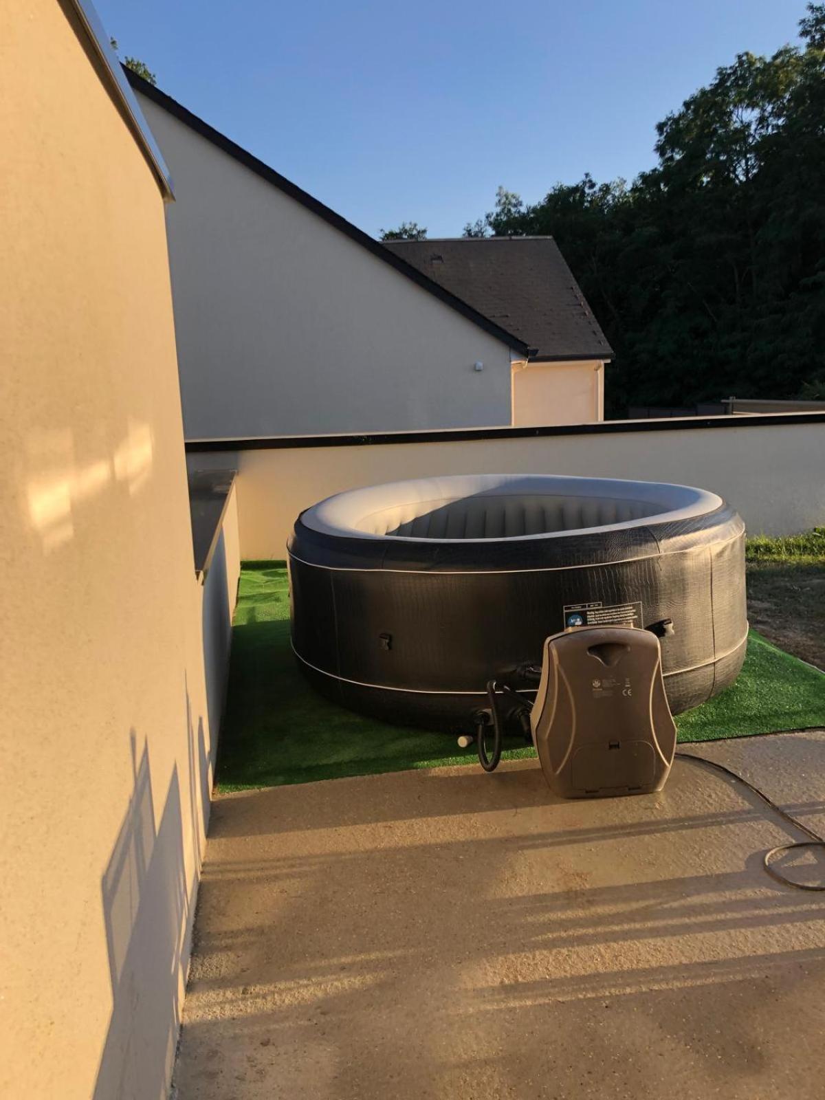Maison moderne 3 chambres SPA-jacuzzi mai-septembre