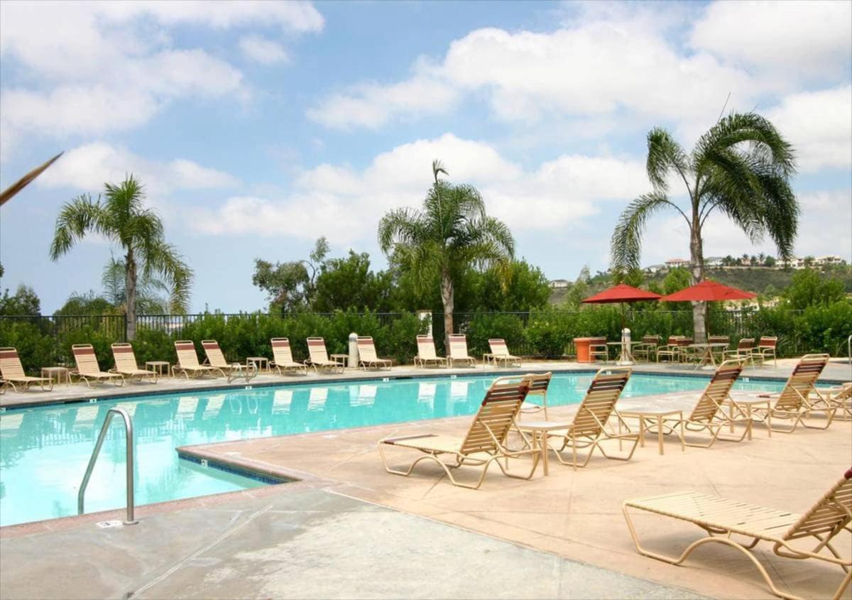 Spacious Luxury home in Gated Community with Resort Pool & Scenic Views