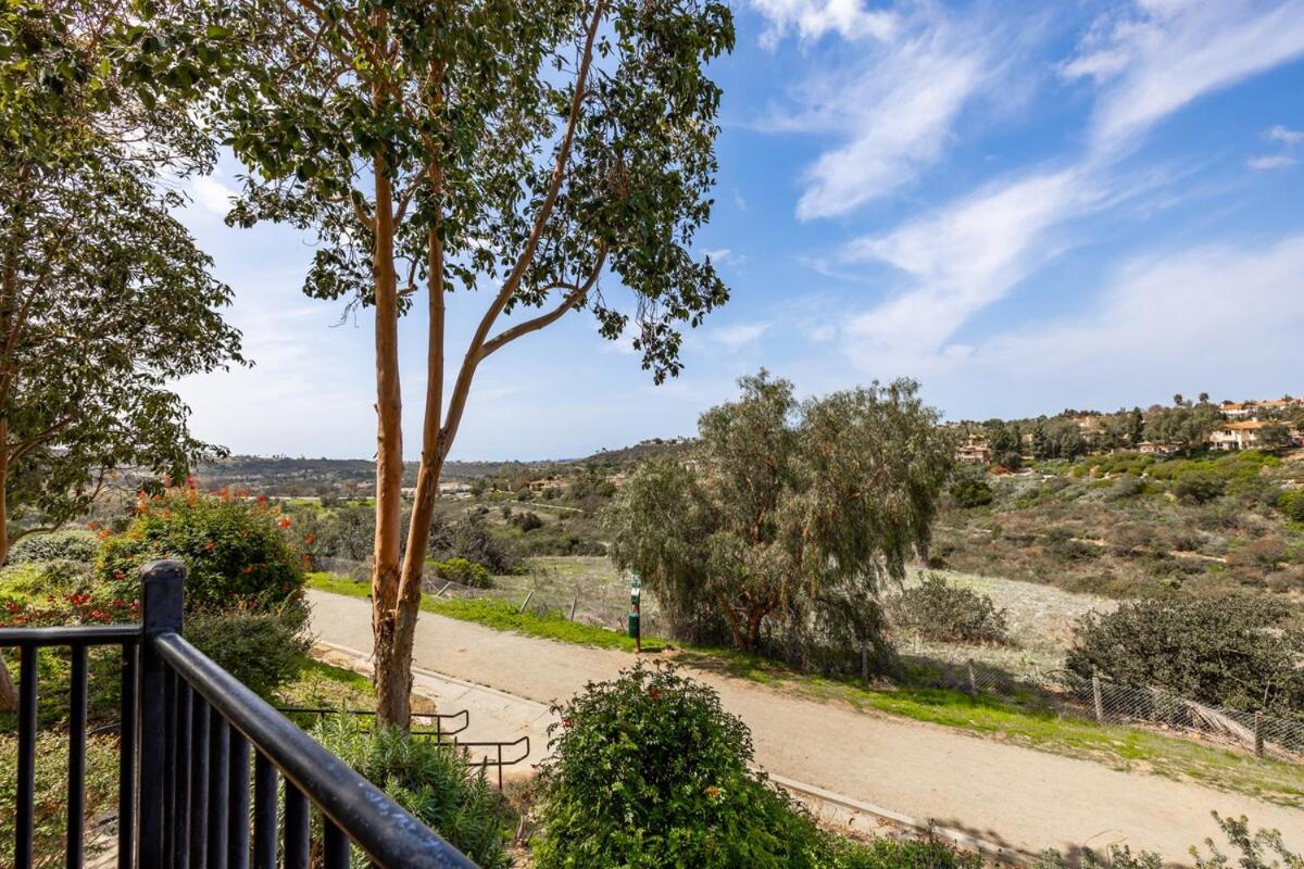 Spacious Luxury home in Gated Community with Resort Pool & Scenic Views