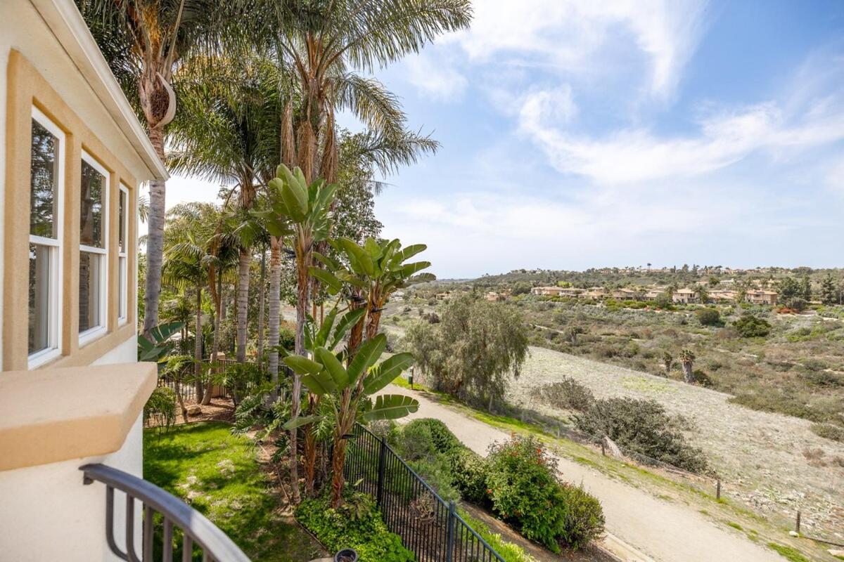 Spacious Luxury home in Gated Community with Resort Pool & Scenic Views