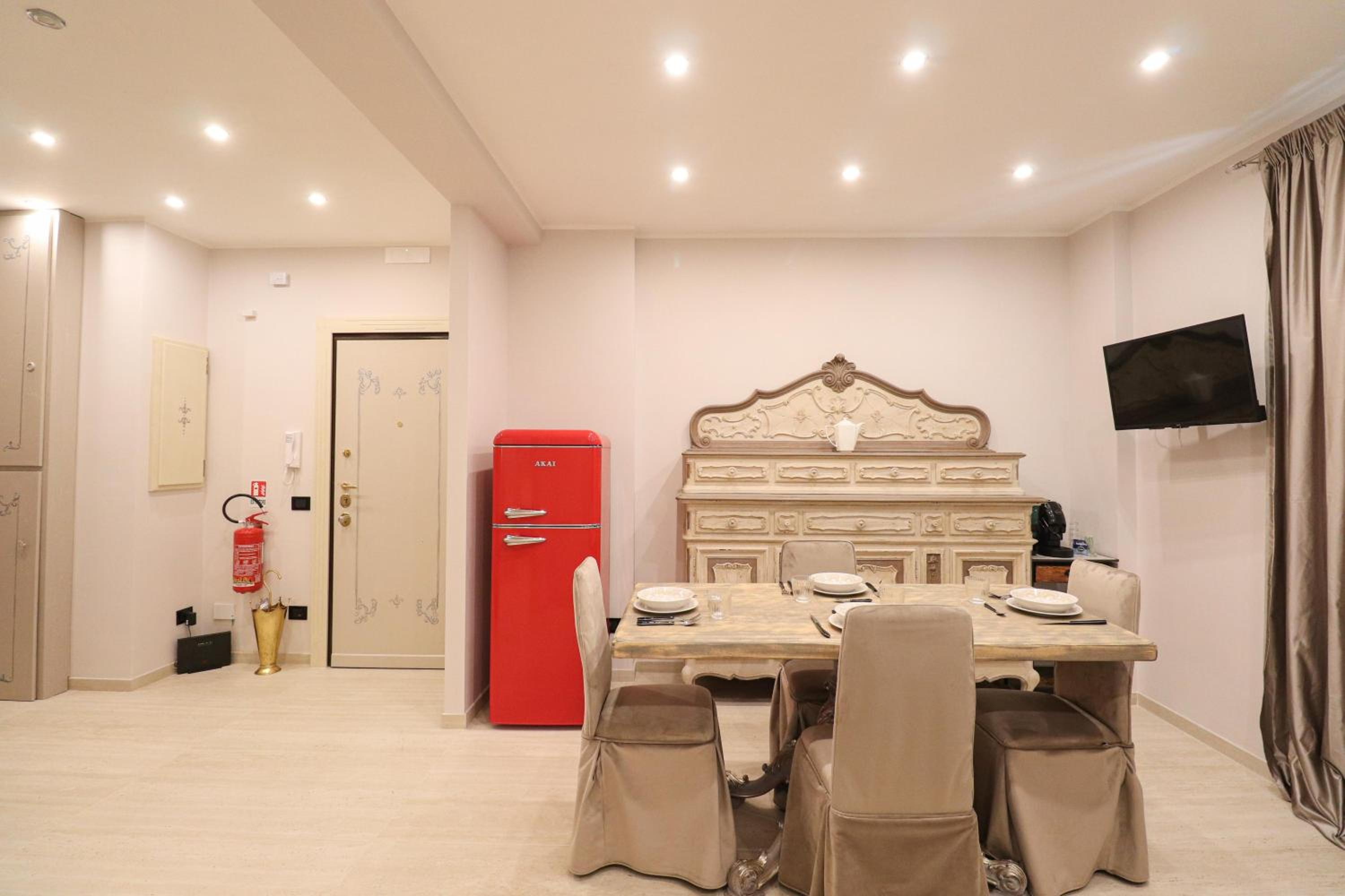 Modern Deluxe Oasis - 10 min to Rome Center, 2 Suites, AC & Wi-Fi