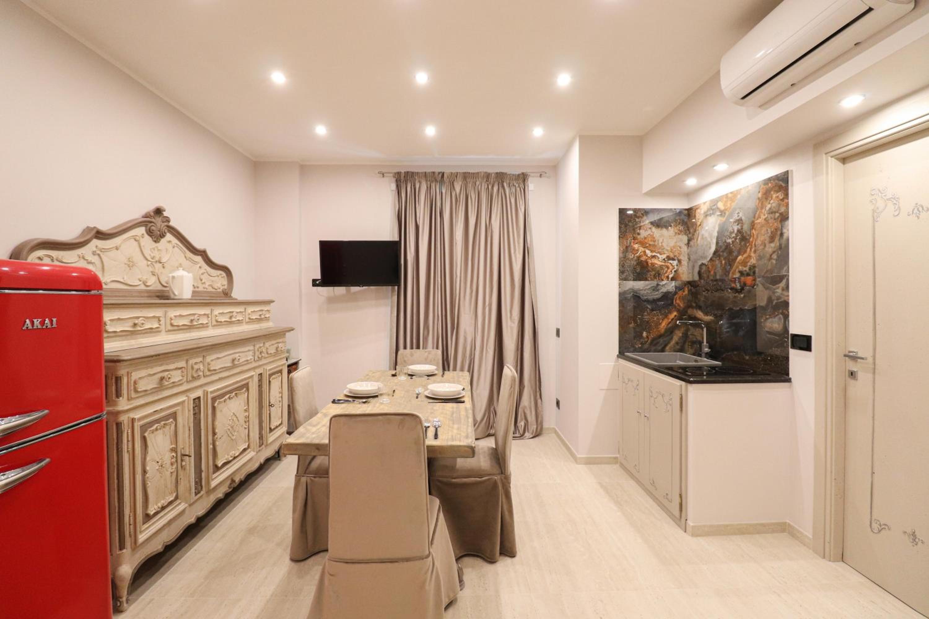 Modern Deluxe Oasis - 10 min to Rome Center, 2 Suites, AC & Wi-Fi