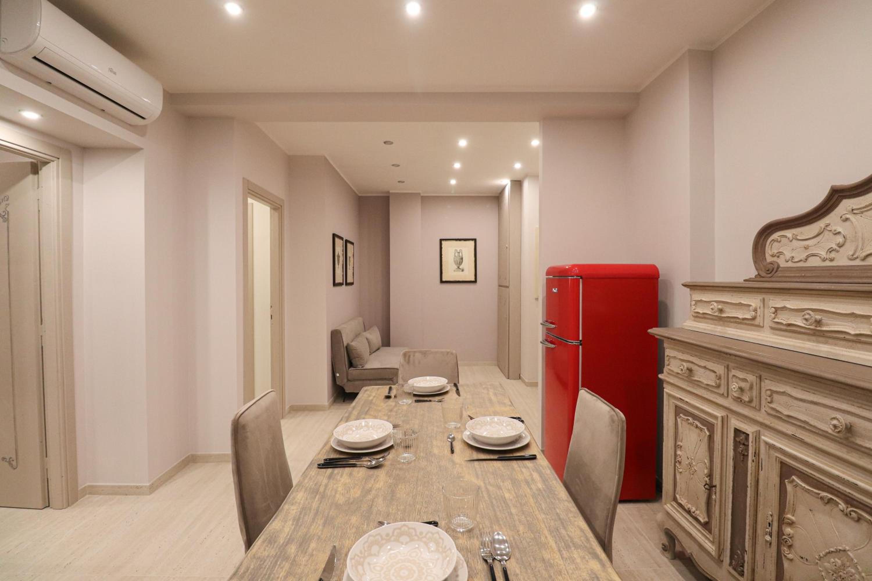 Modern Deluxe Oasis - 10 min to Rome Center, 2 Suites, AC & Wi-Fi