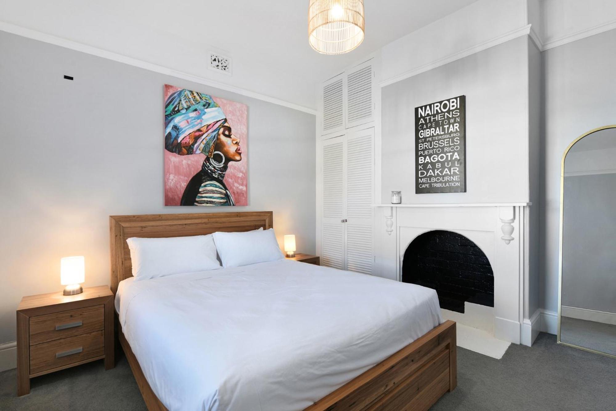 Charming 2-Bed House in North Hobart