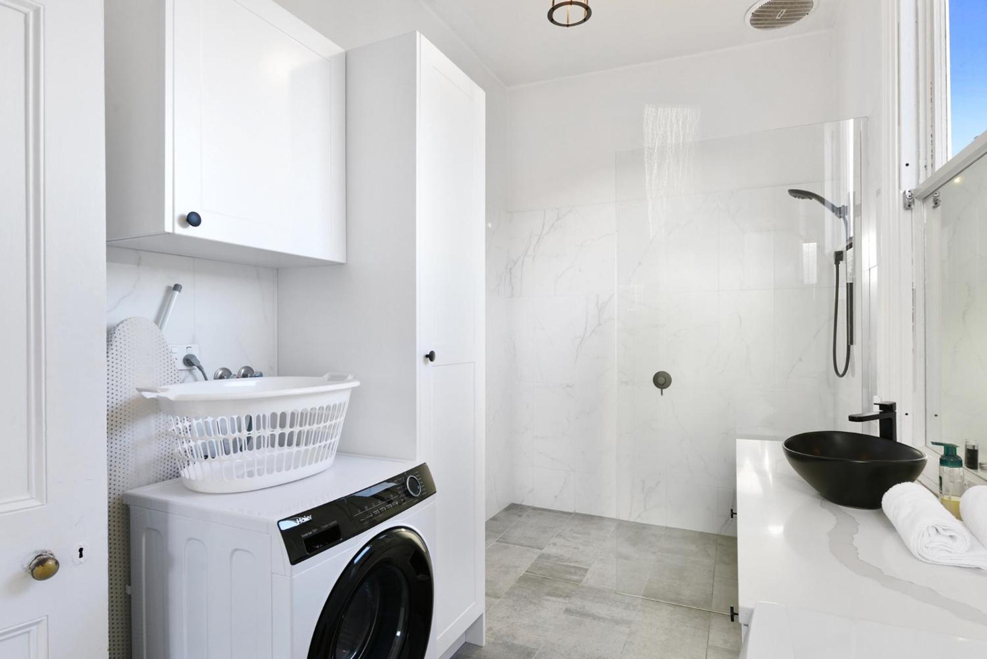Charming 2-Bed House in North Hobart