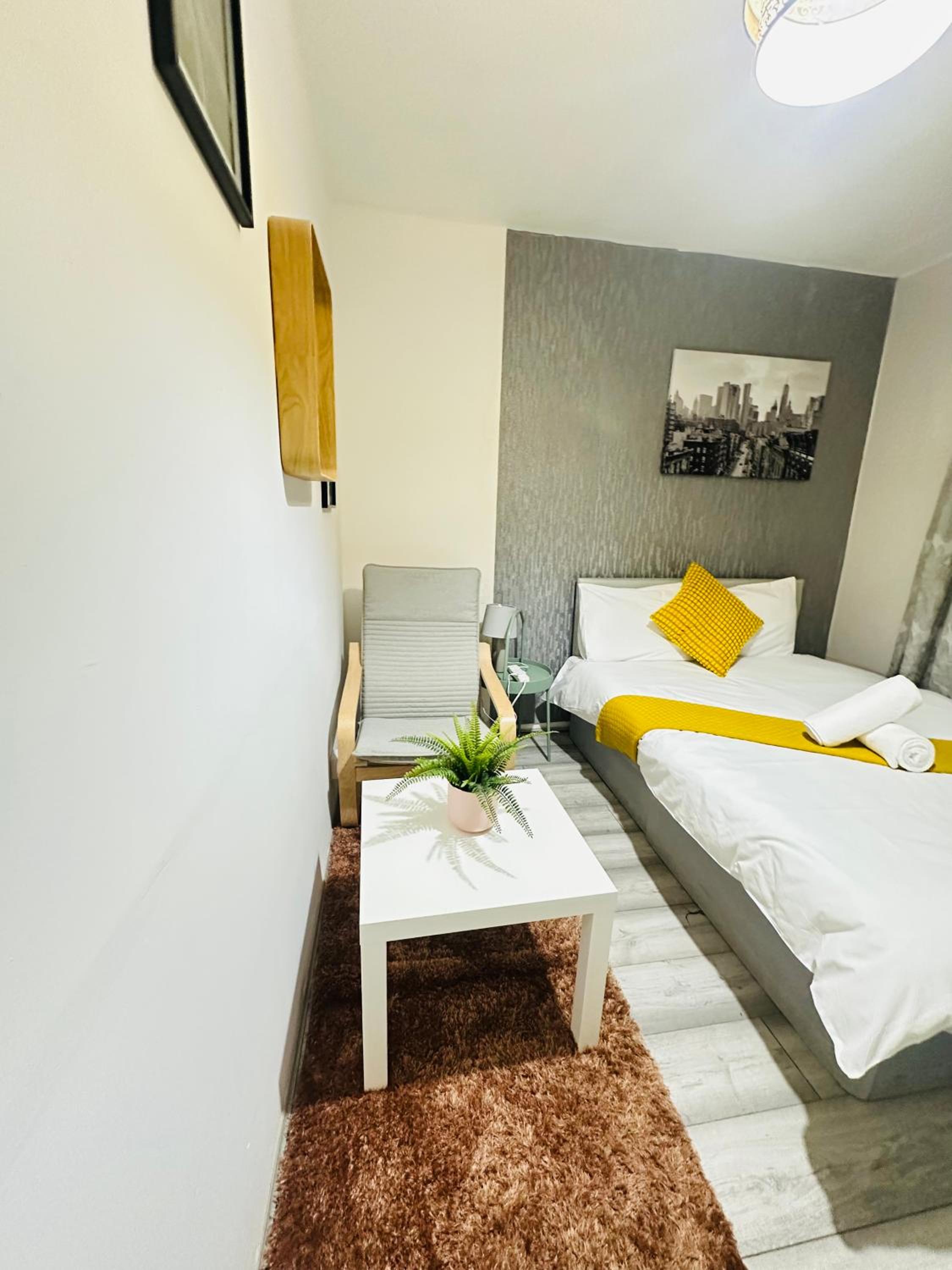Flat in Aldgate East, London