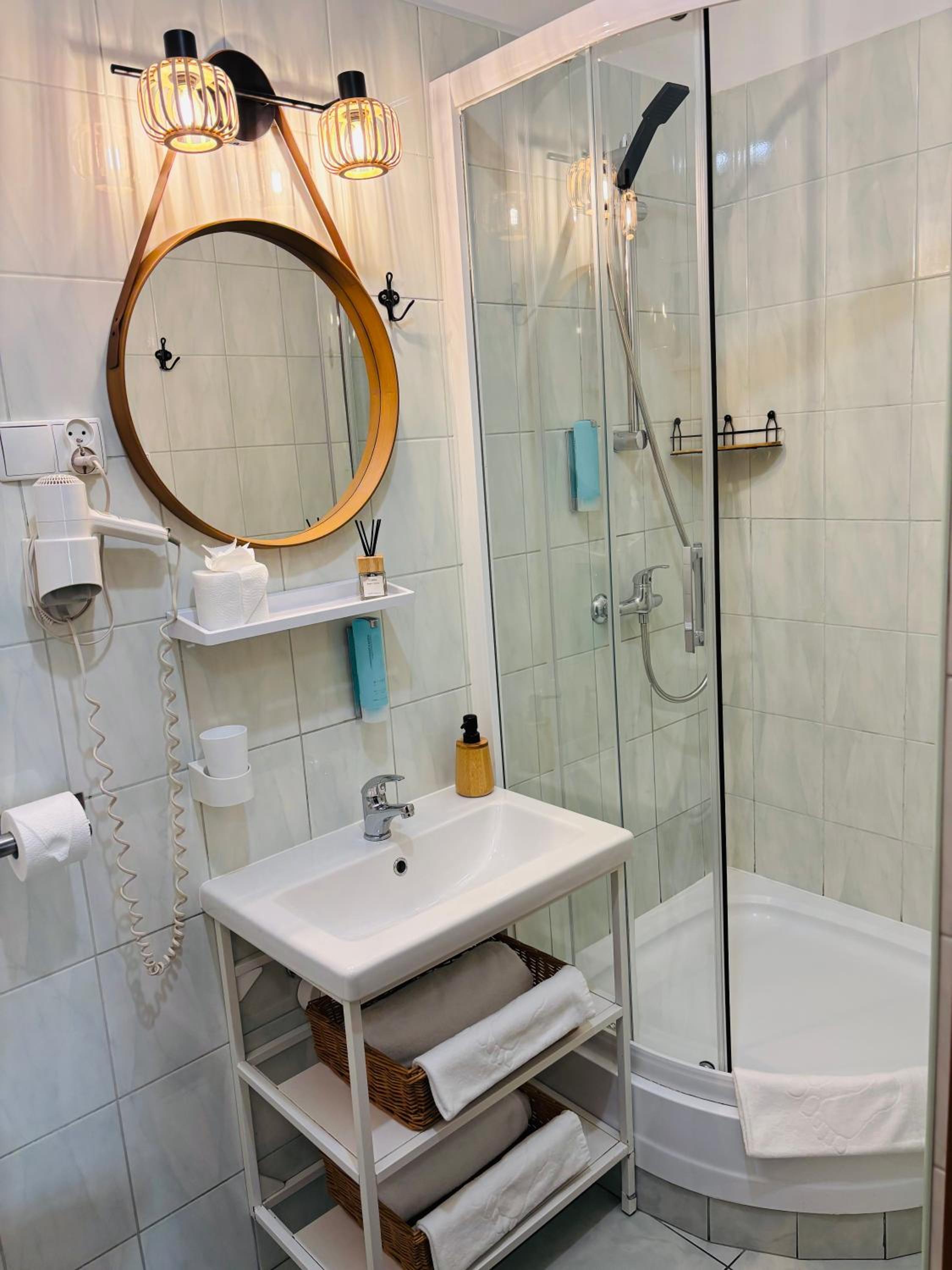 Krakow Apartments & Rooms