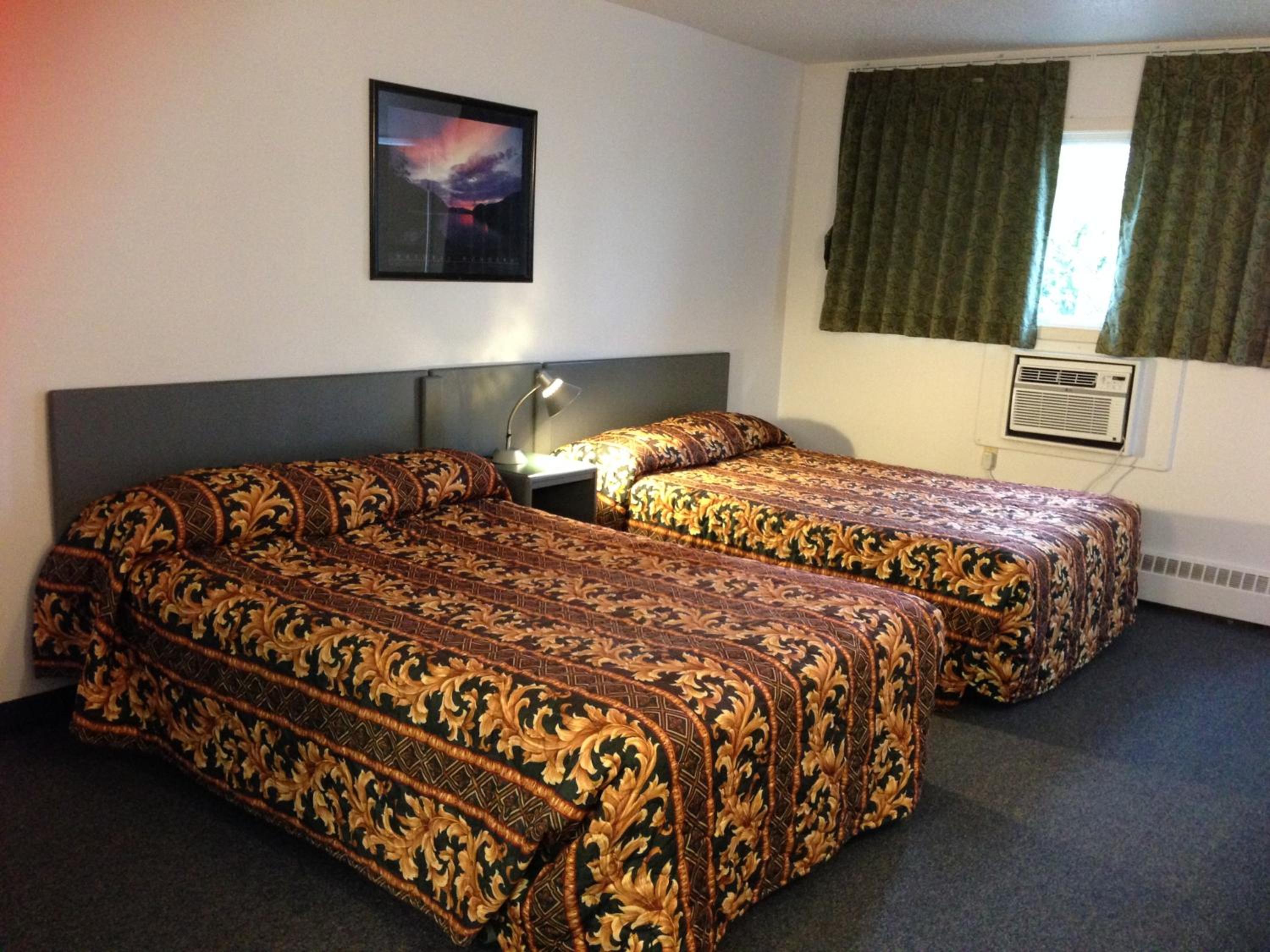 Plains Motor Inn