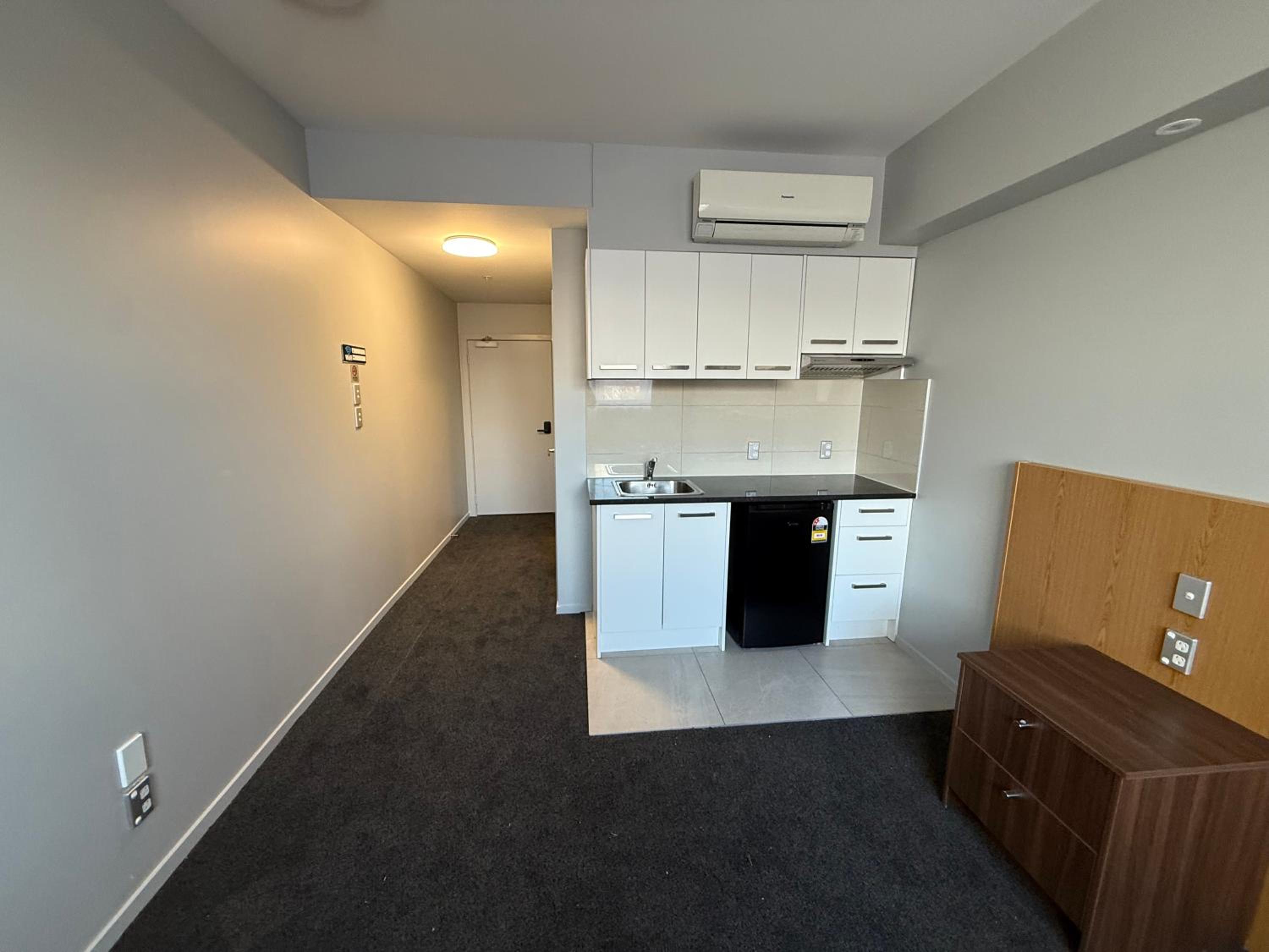 Goodview Hotel