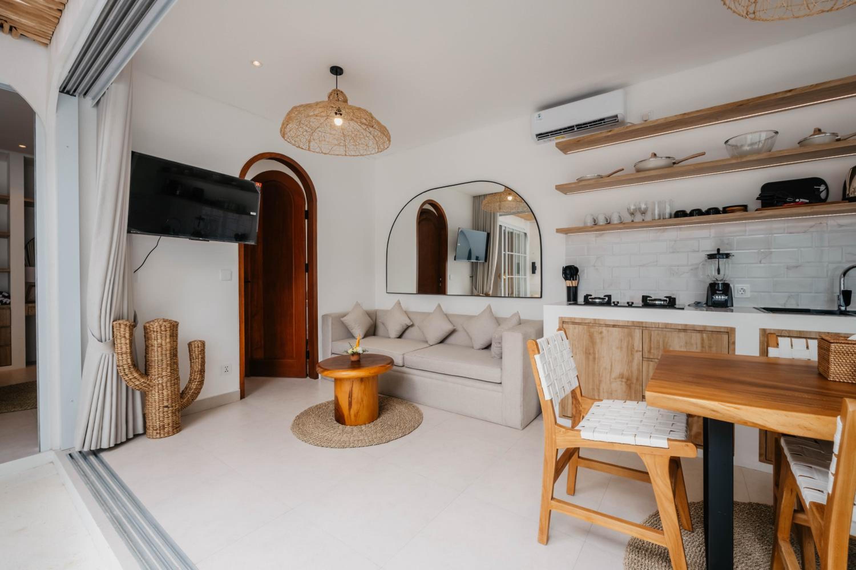 NEW! Mia Villa - 1BR Villa in Kerobokan