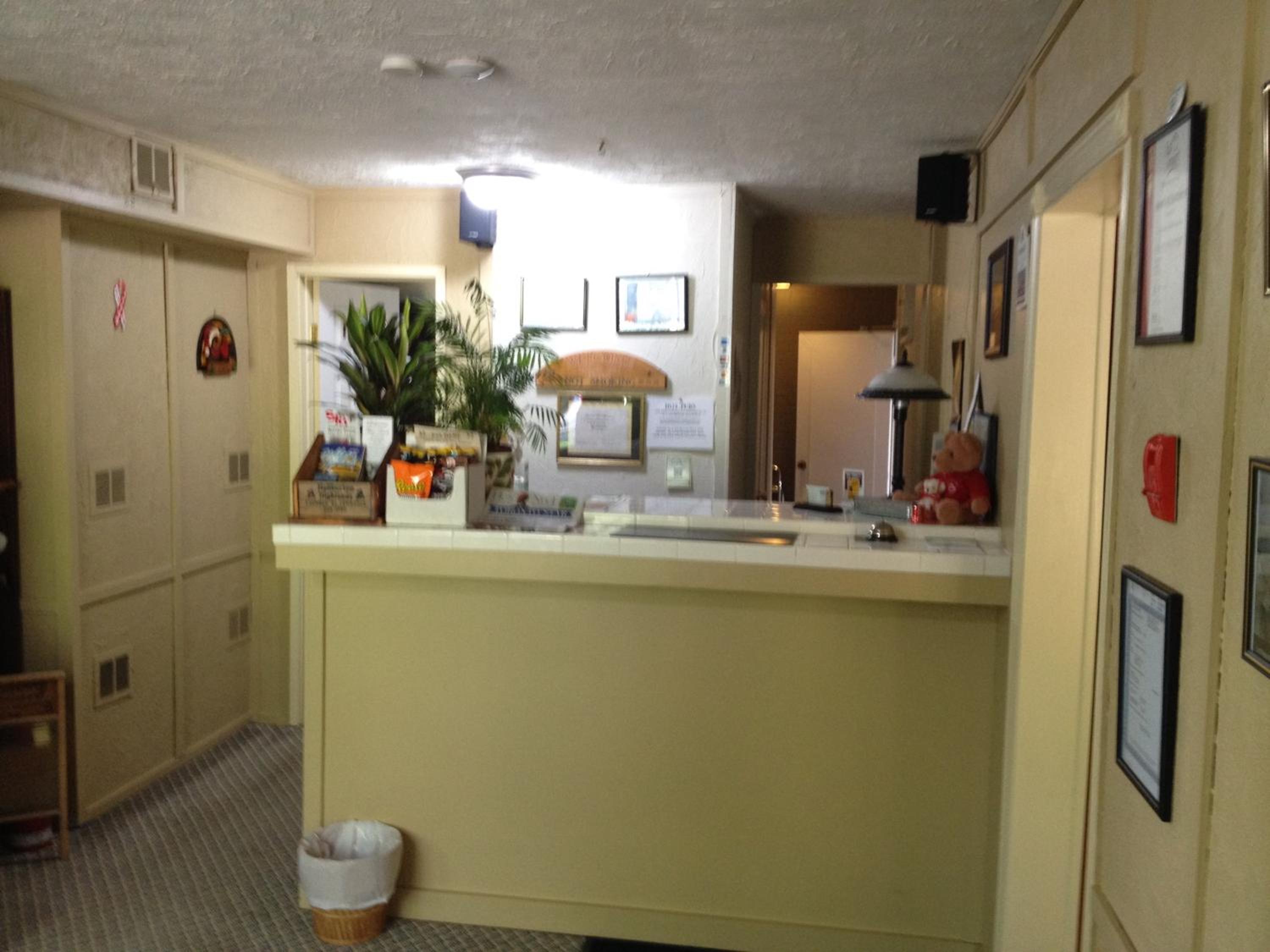 Lakeview Motel