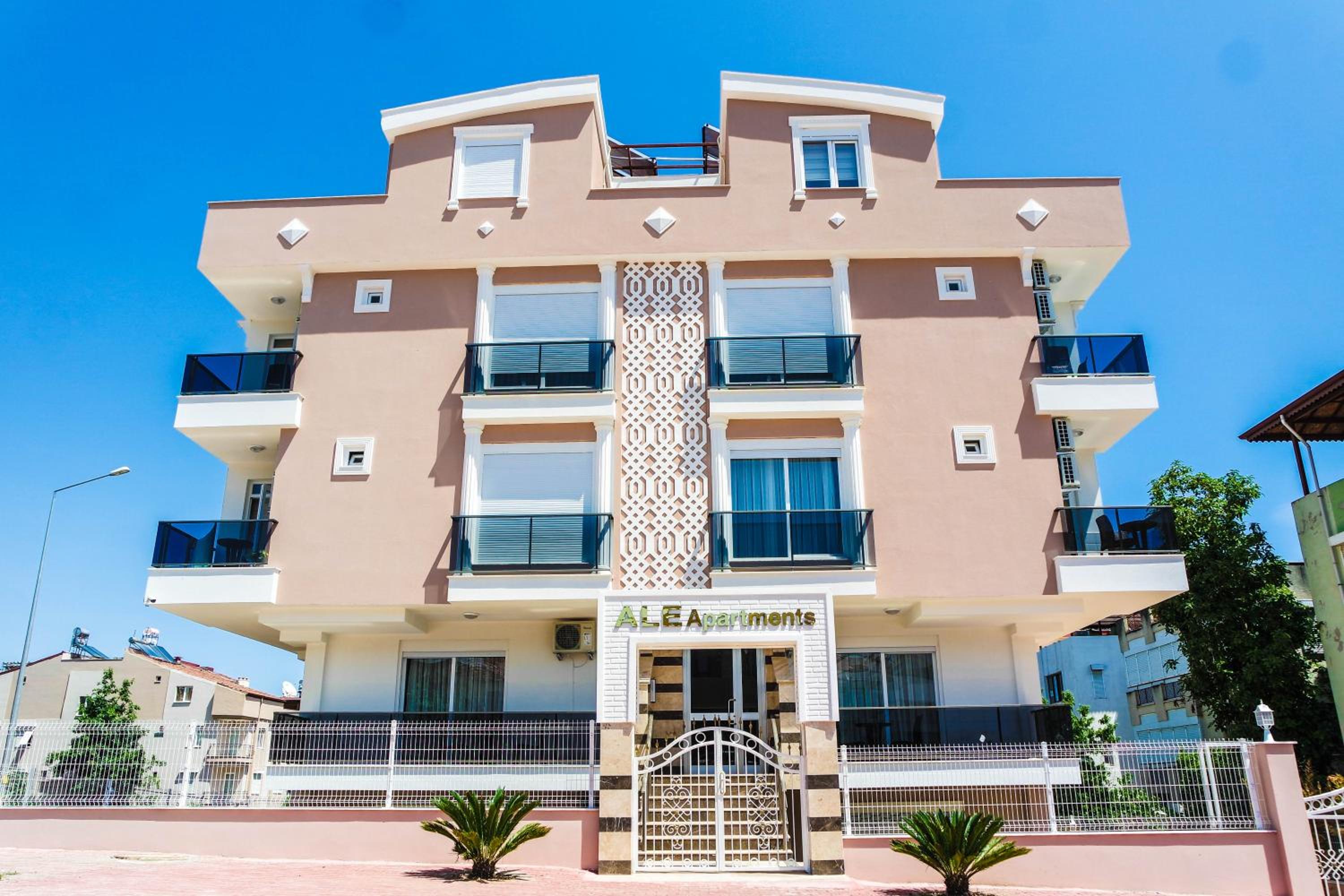 Ale Apartments Hotel - Image 9