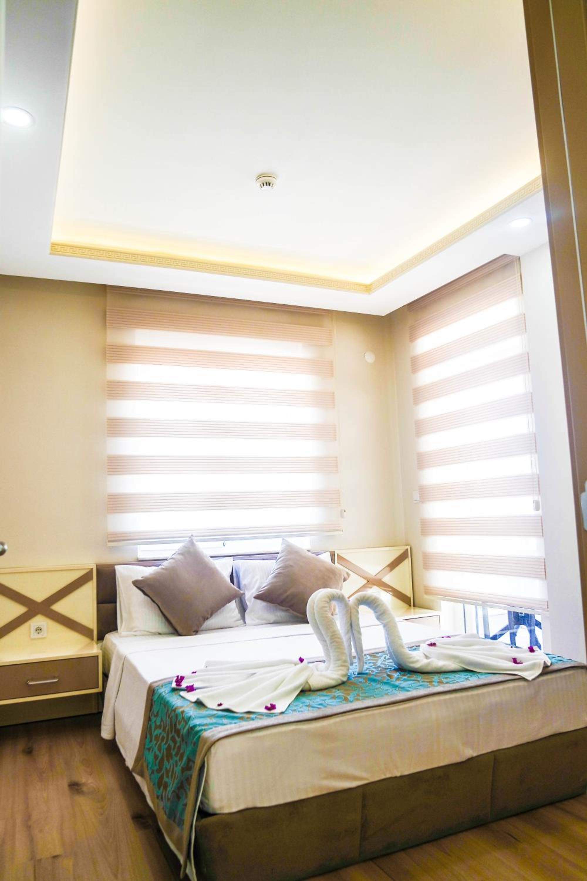Ale Apartments Hotel - Image 38