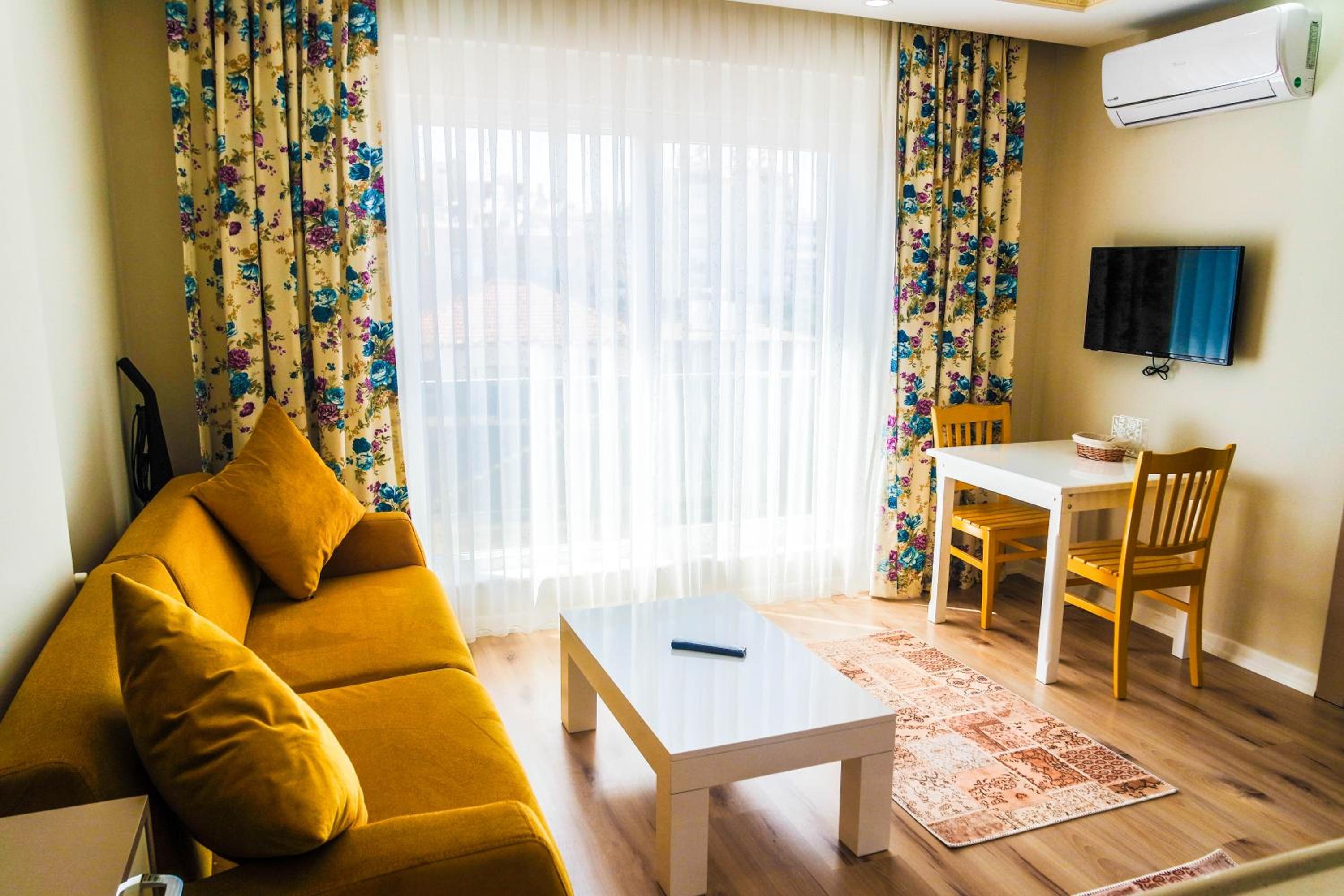 Ale Apartments Hotel - Image 32