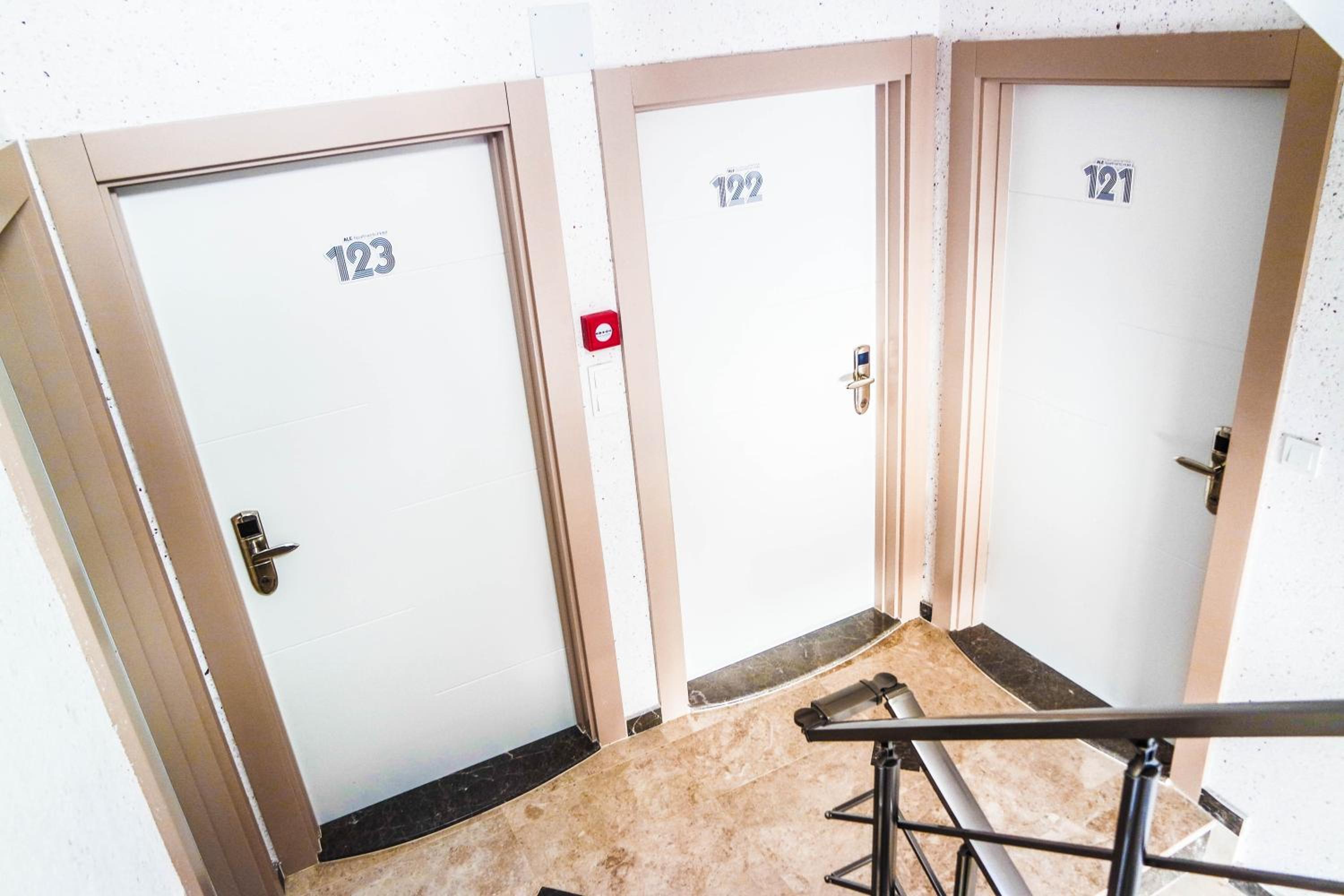 Ale Apartments Hotel - Image 12