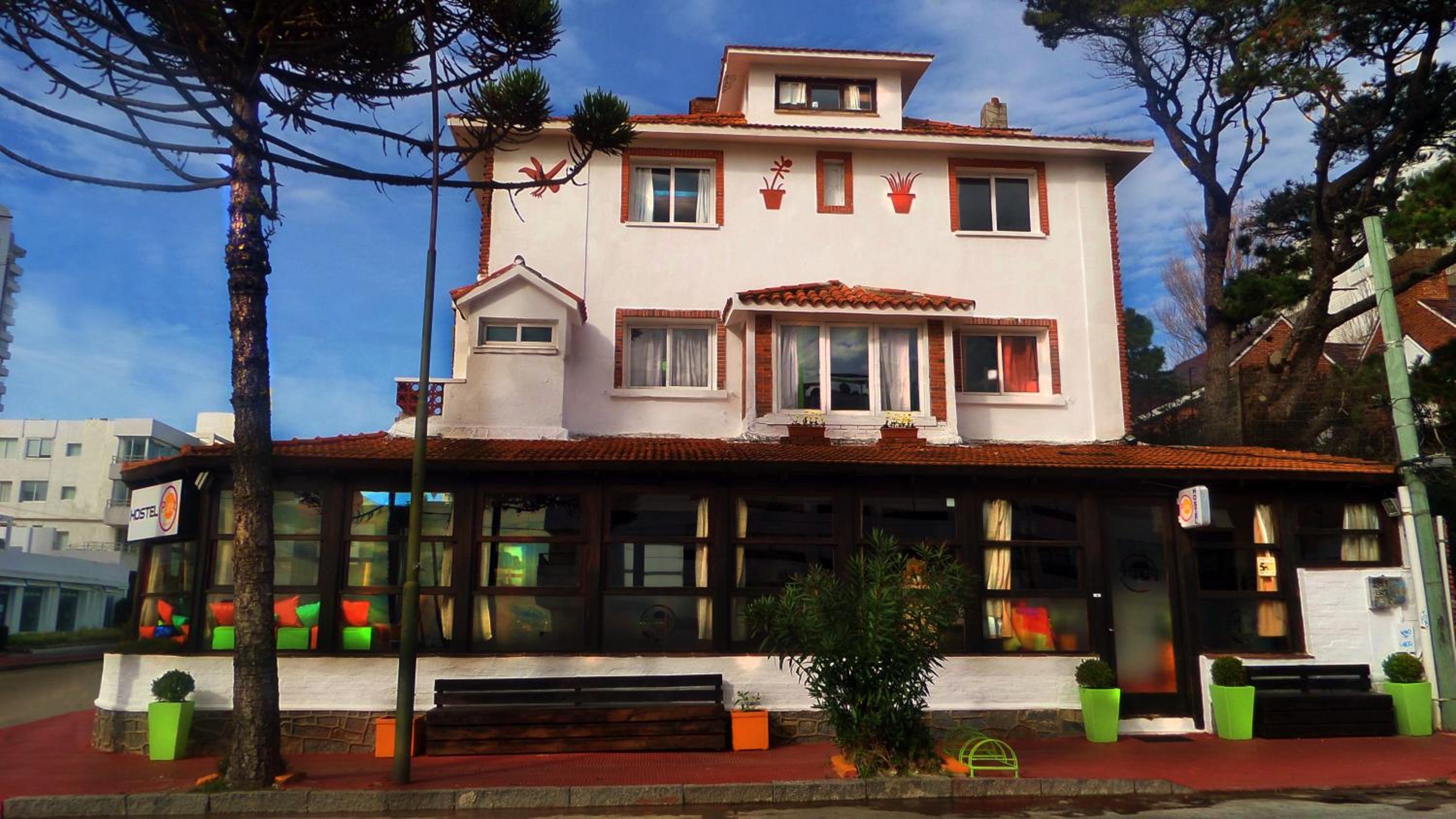 Planet Punta del Este Hostel