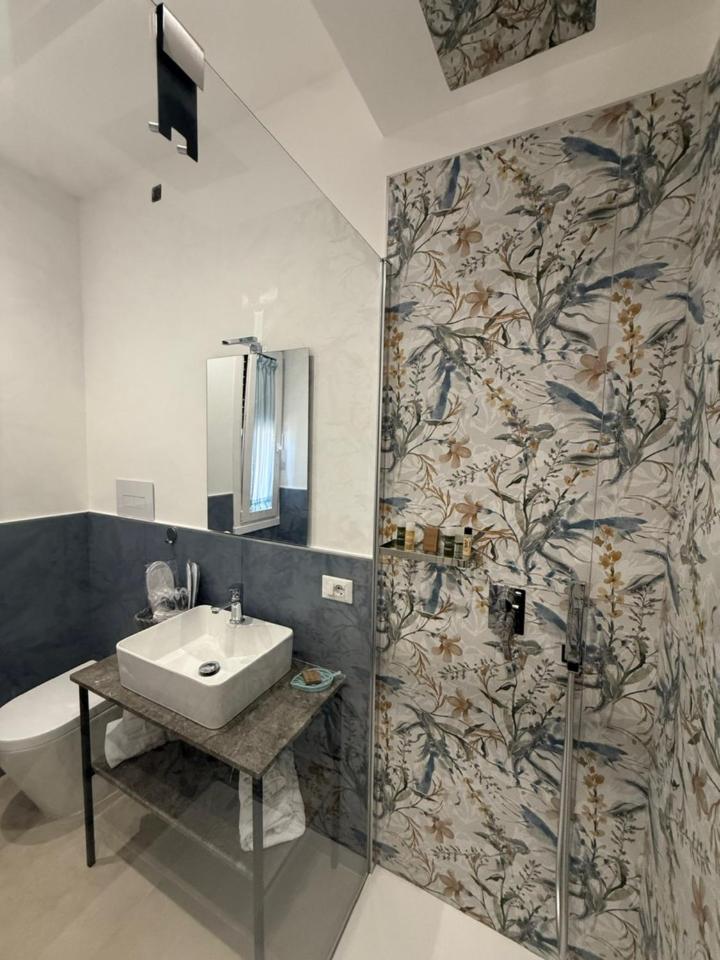 Flower rooms Palermo
