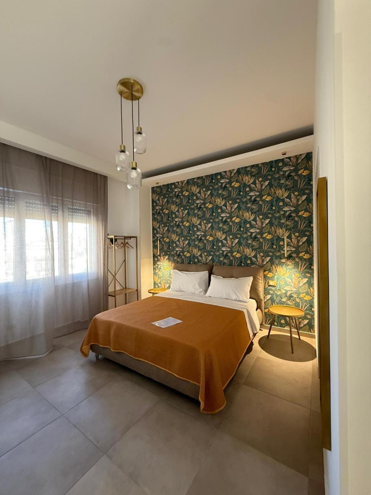 Flower rooms Palermo