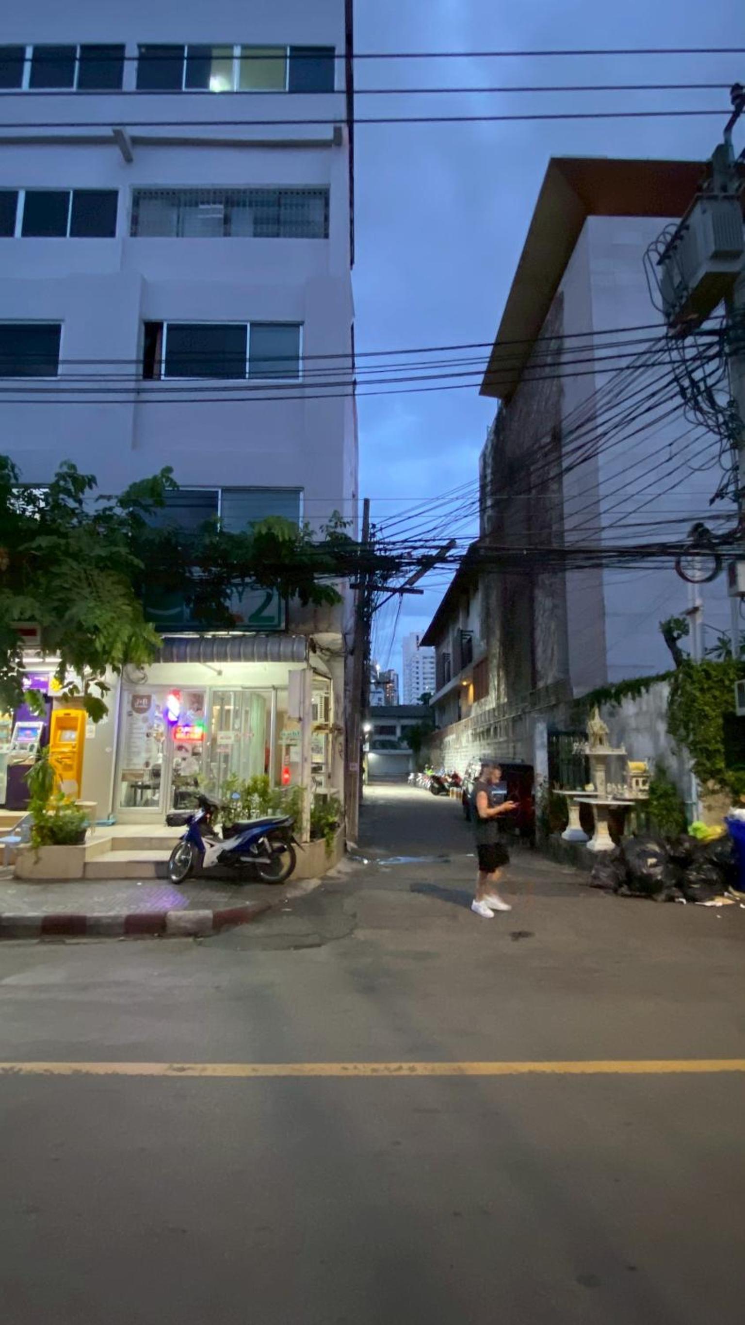 XX YON INN Sukhumvit 4 Bangkok - BTS Nana