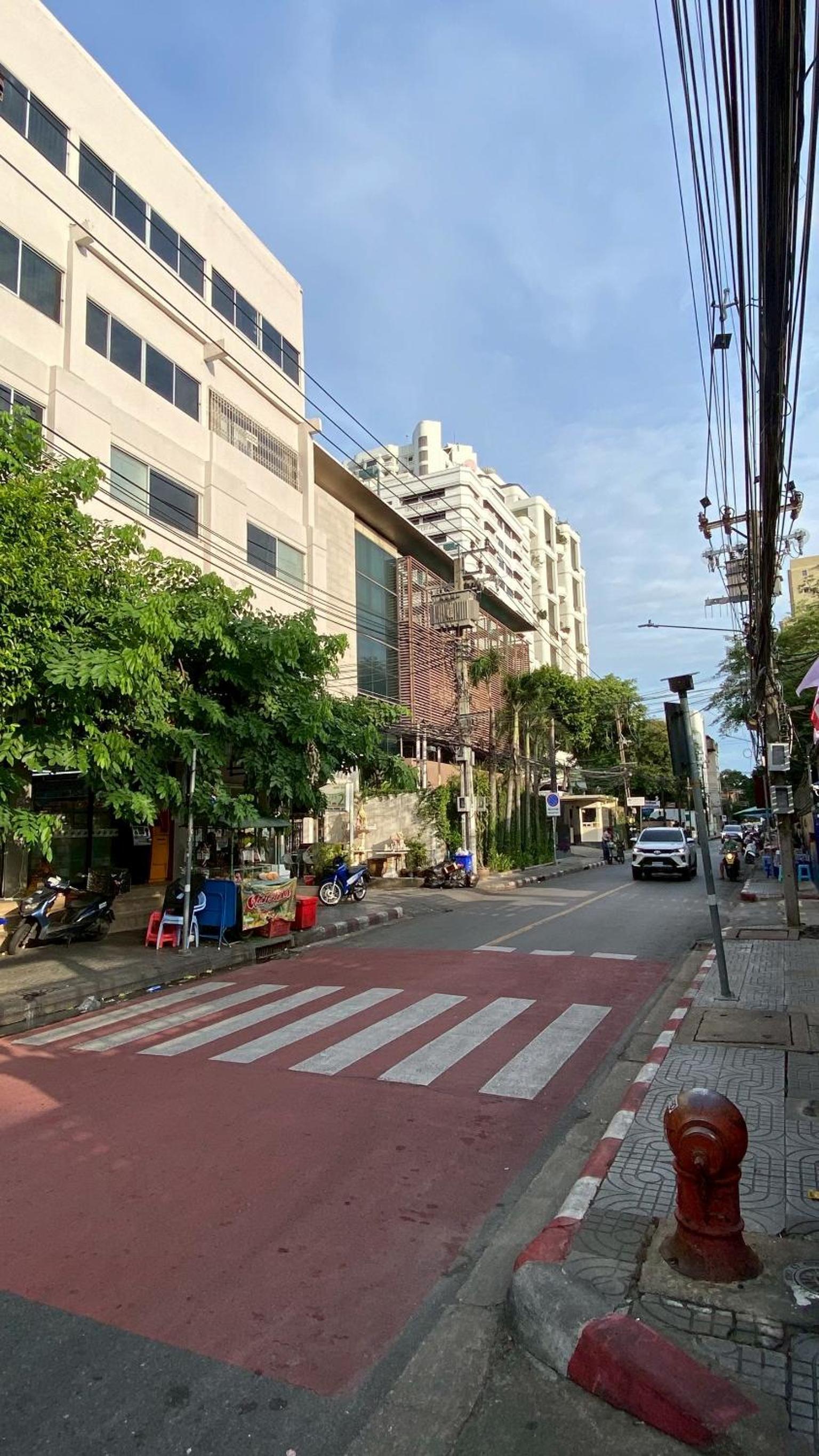 XX YON INN Sukhumvit 4 Bangkok - BTS Nana