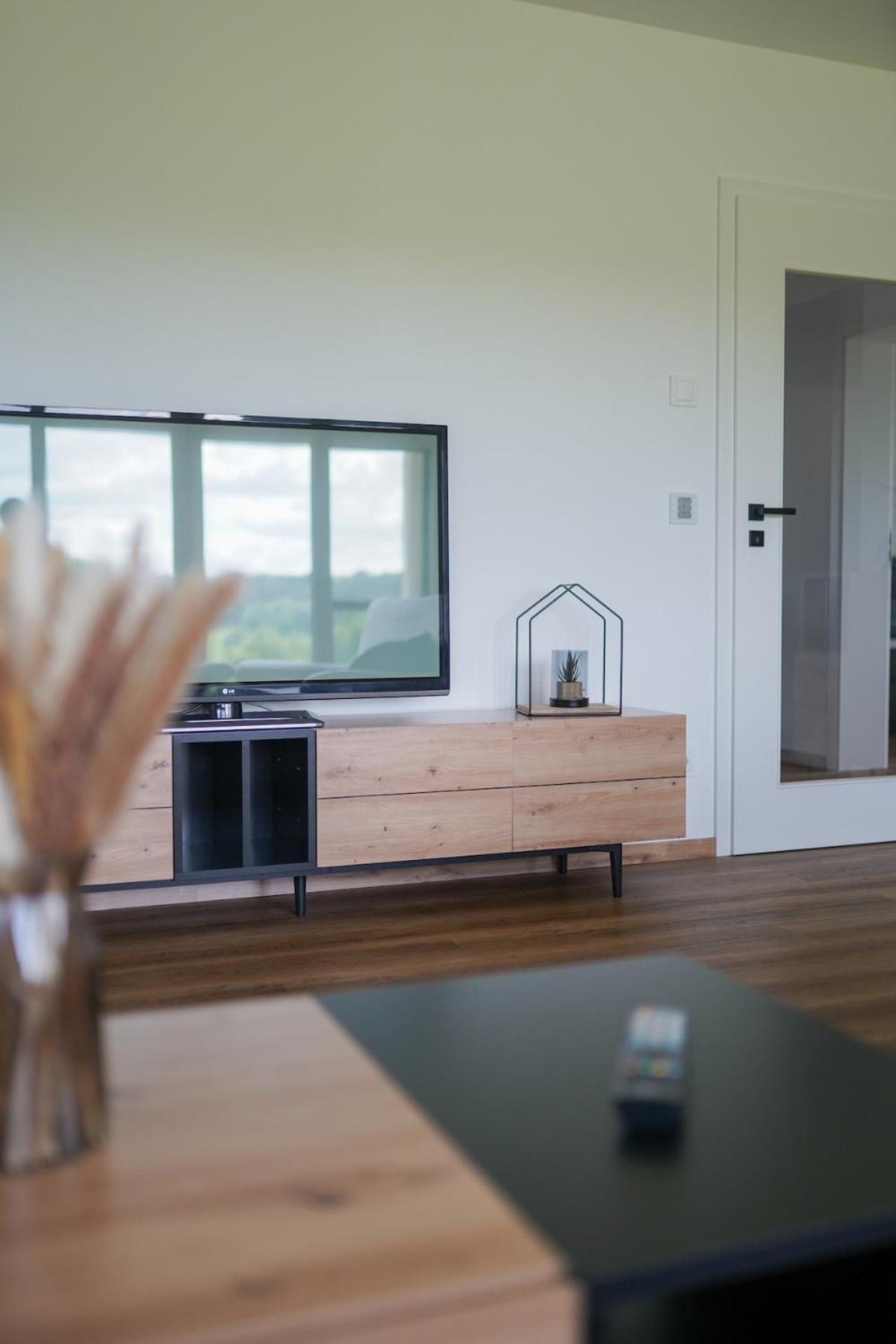 Moderne Bauernhof Wohnung mitten in der Natur