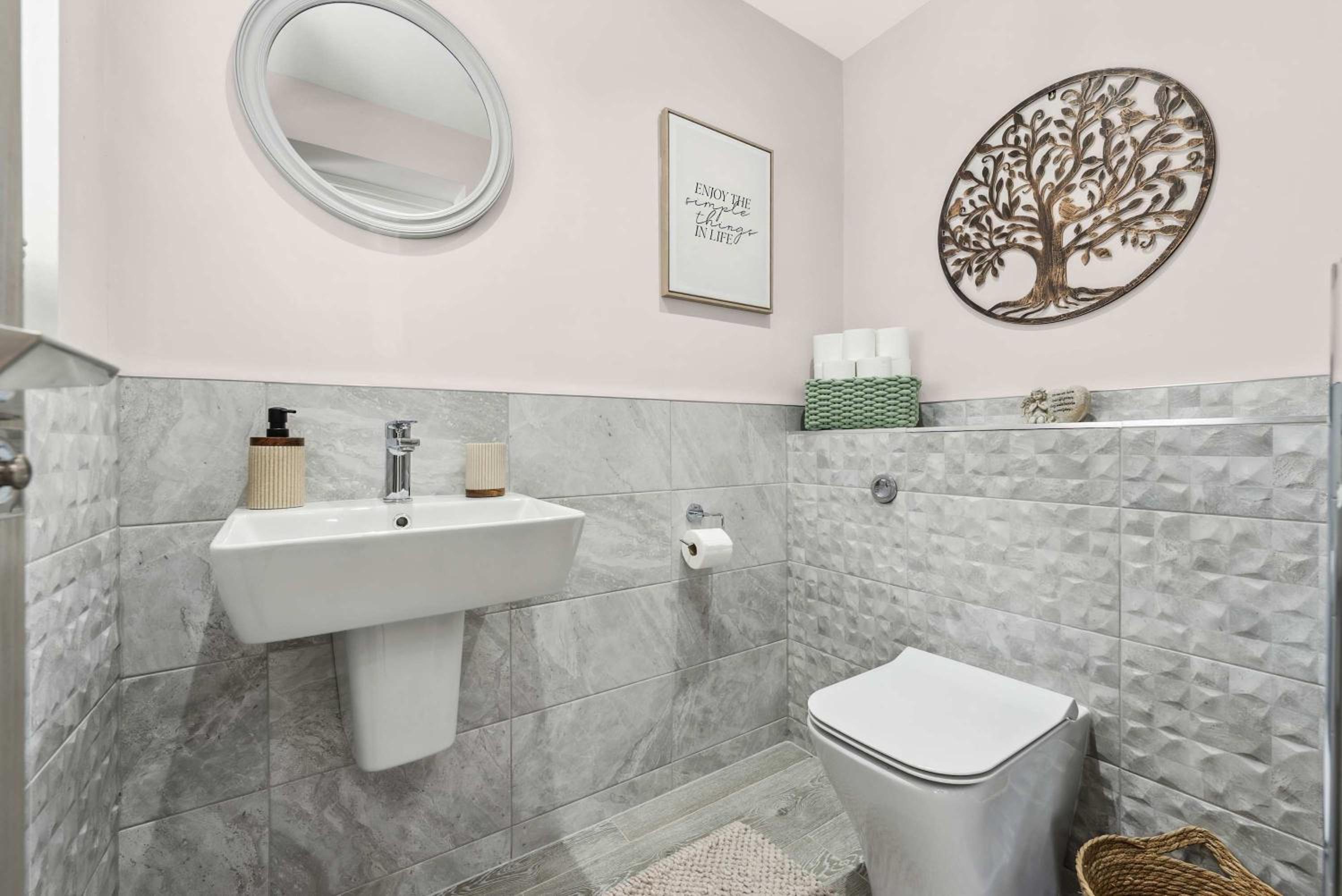 Spacious 3BR Home Hot Tub + Smart TV