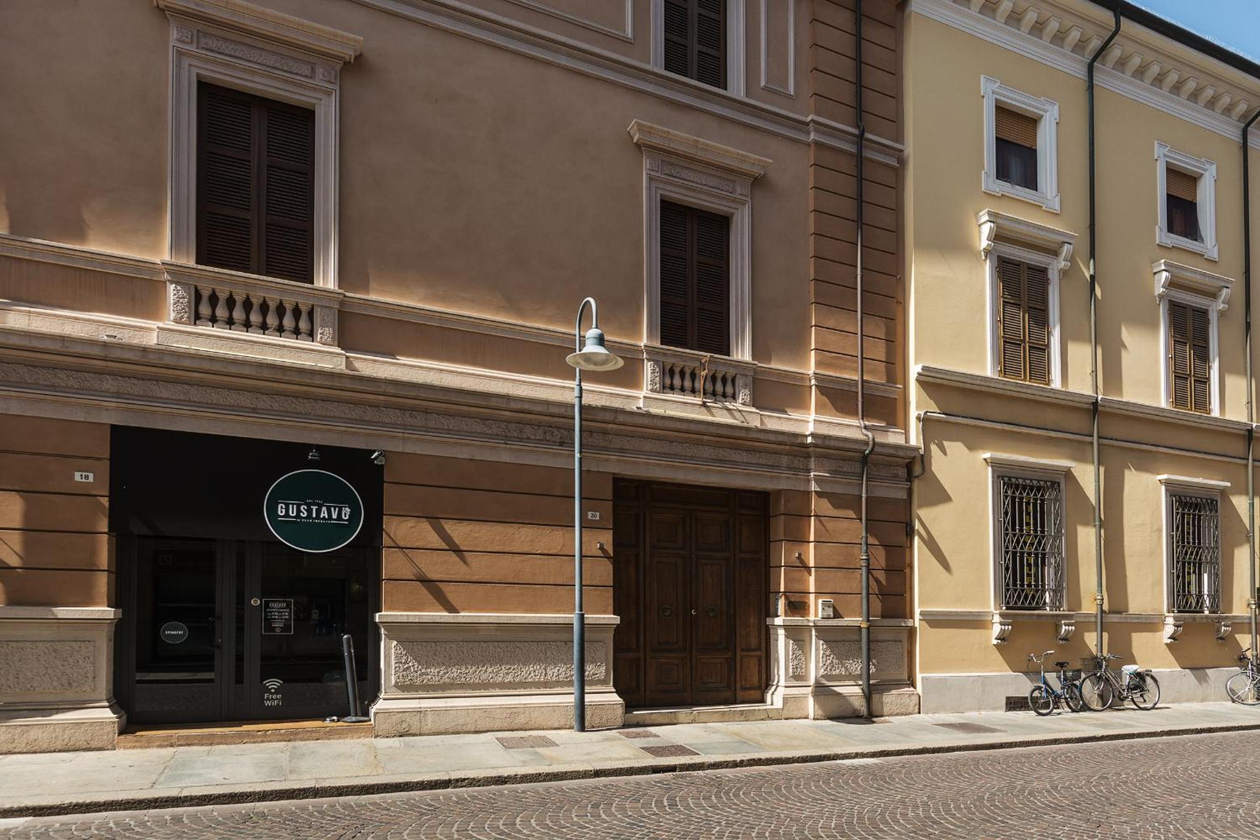 Alighieri Theatre Charming Suite view 3