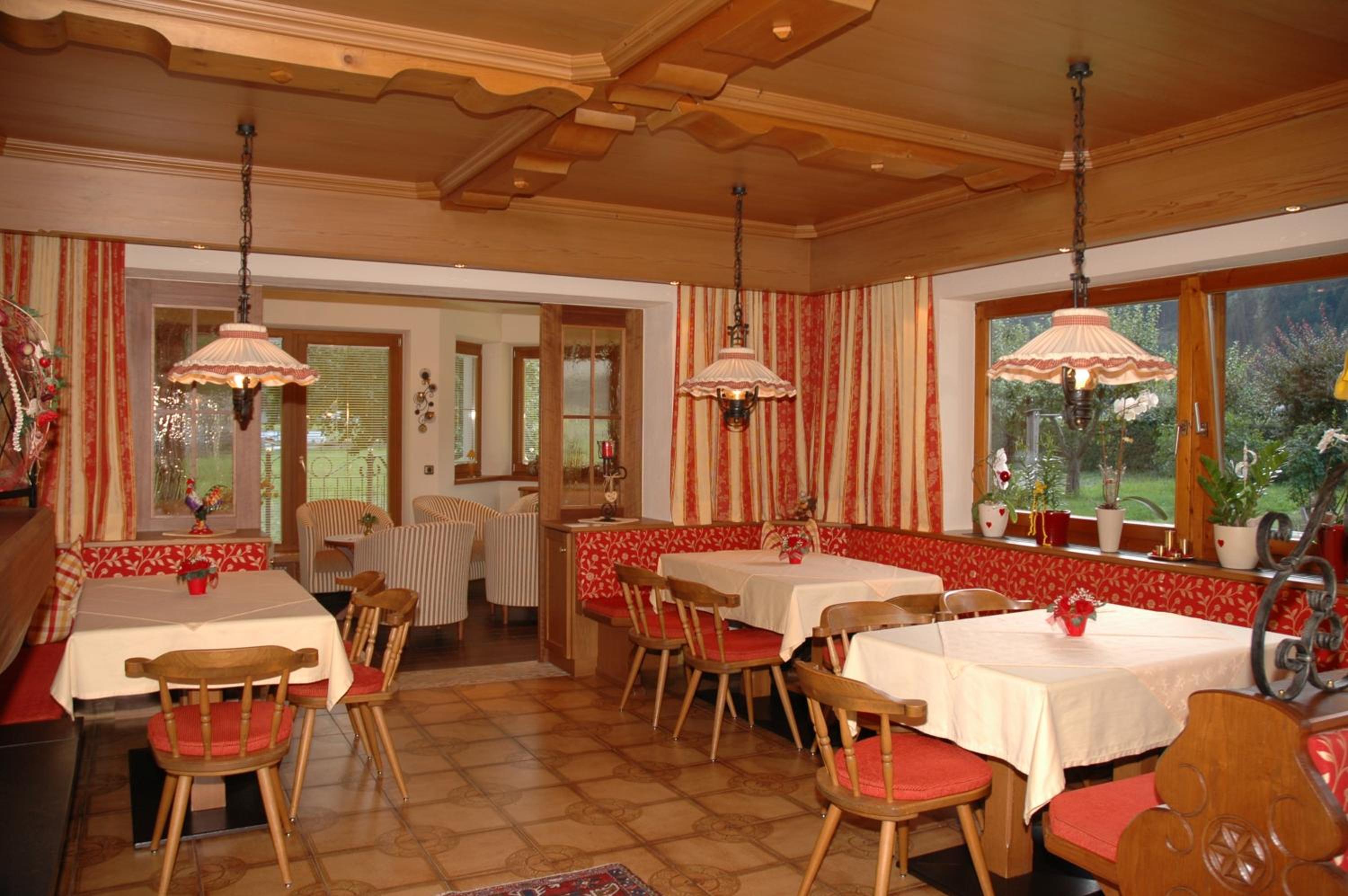 Hotel-Garni Almhof
