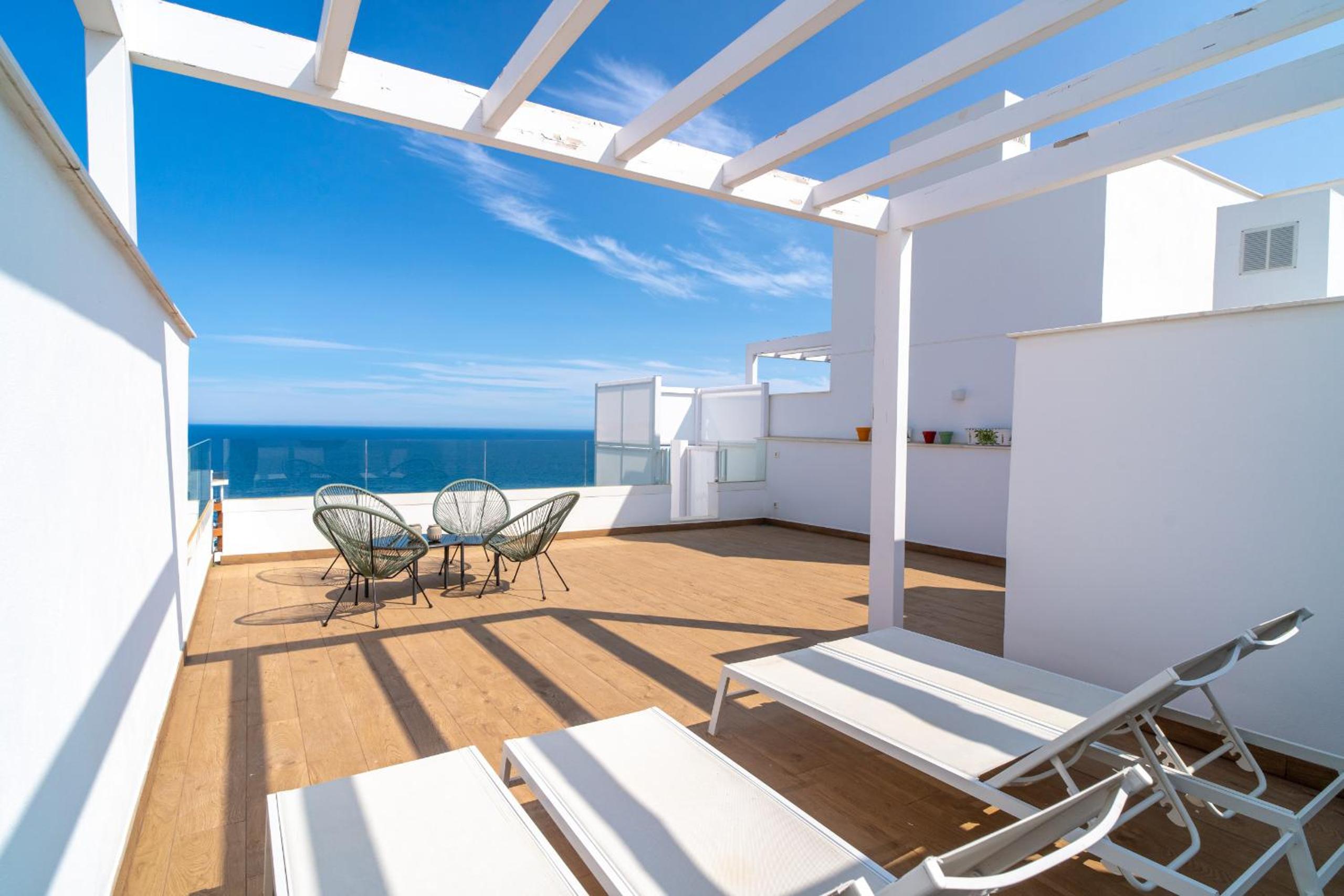 Luxury Rooftop Isea 1132 by Casasol