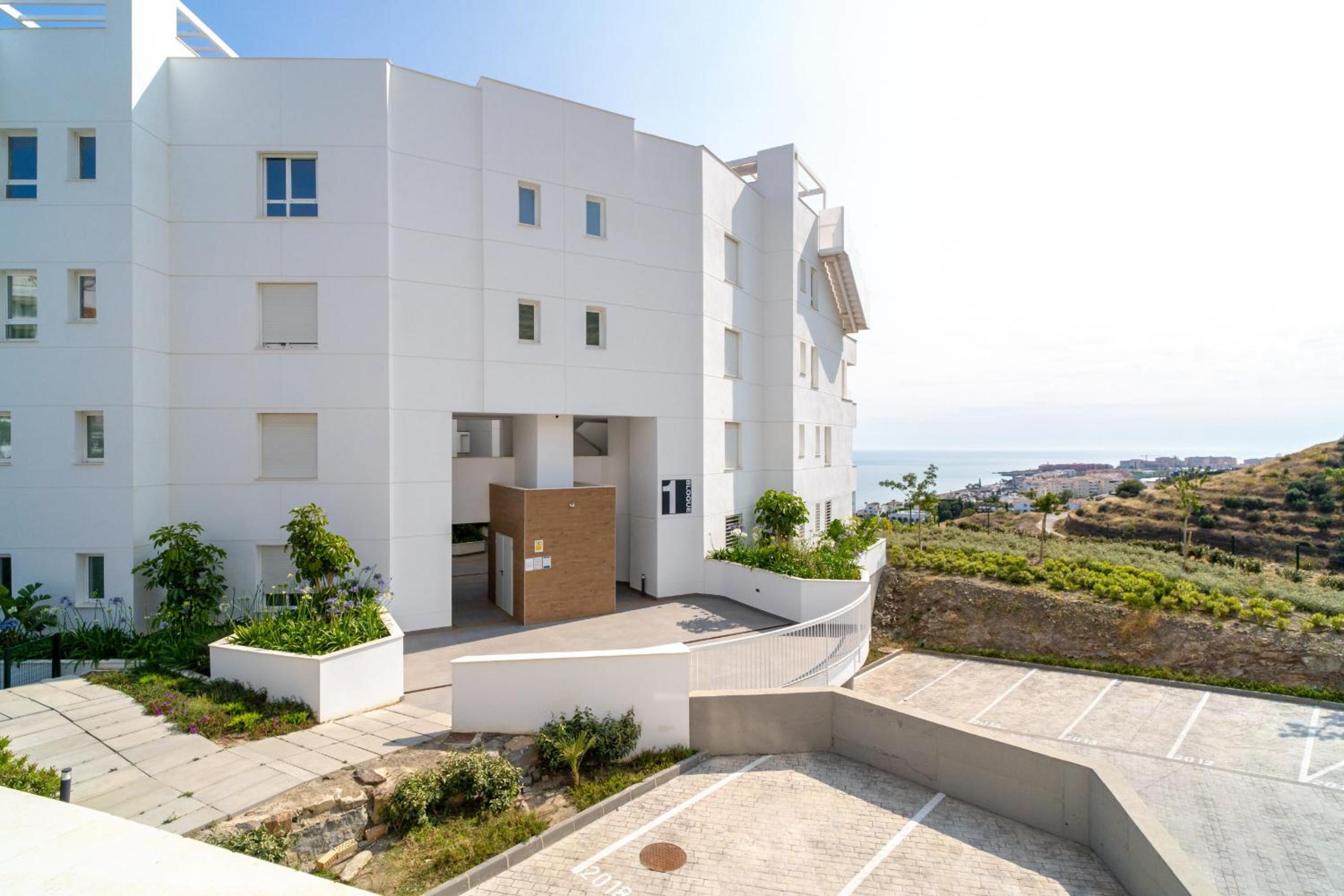 Luxury Rooftop Isea 1132 by Casasol