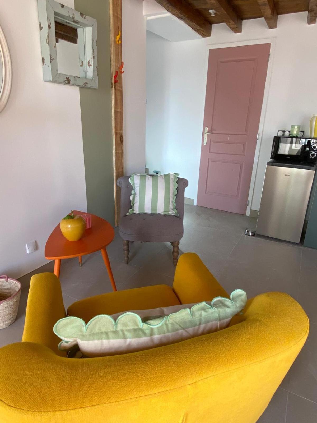 Studio Pop-25m2-Neuf et coloré - WiFi-Netflix