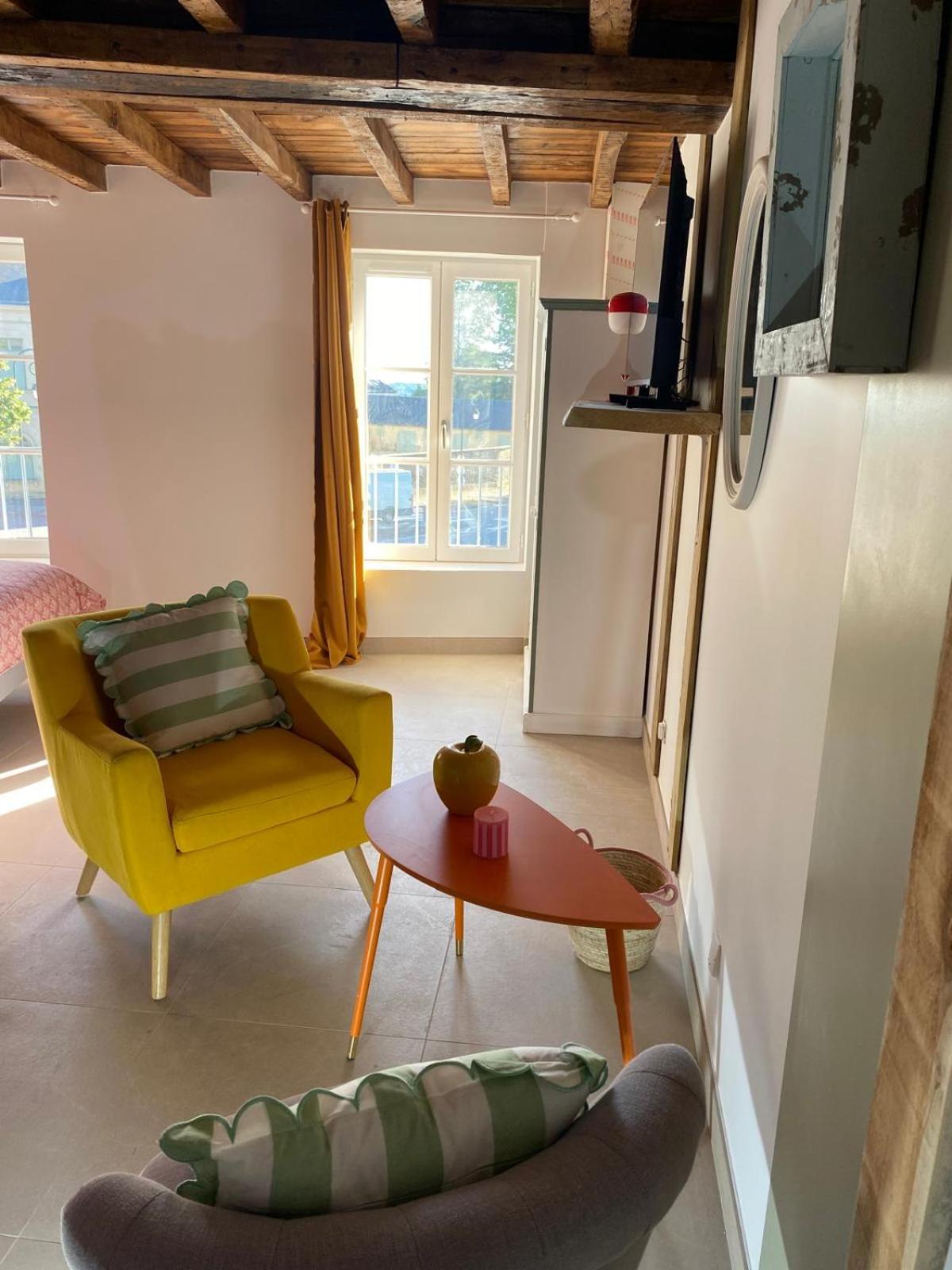 Studio Pop-25m2-Neuf et coloré - WiFi-Netflix