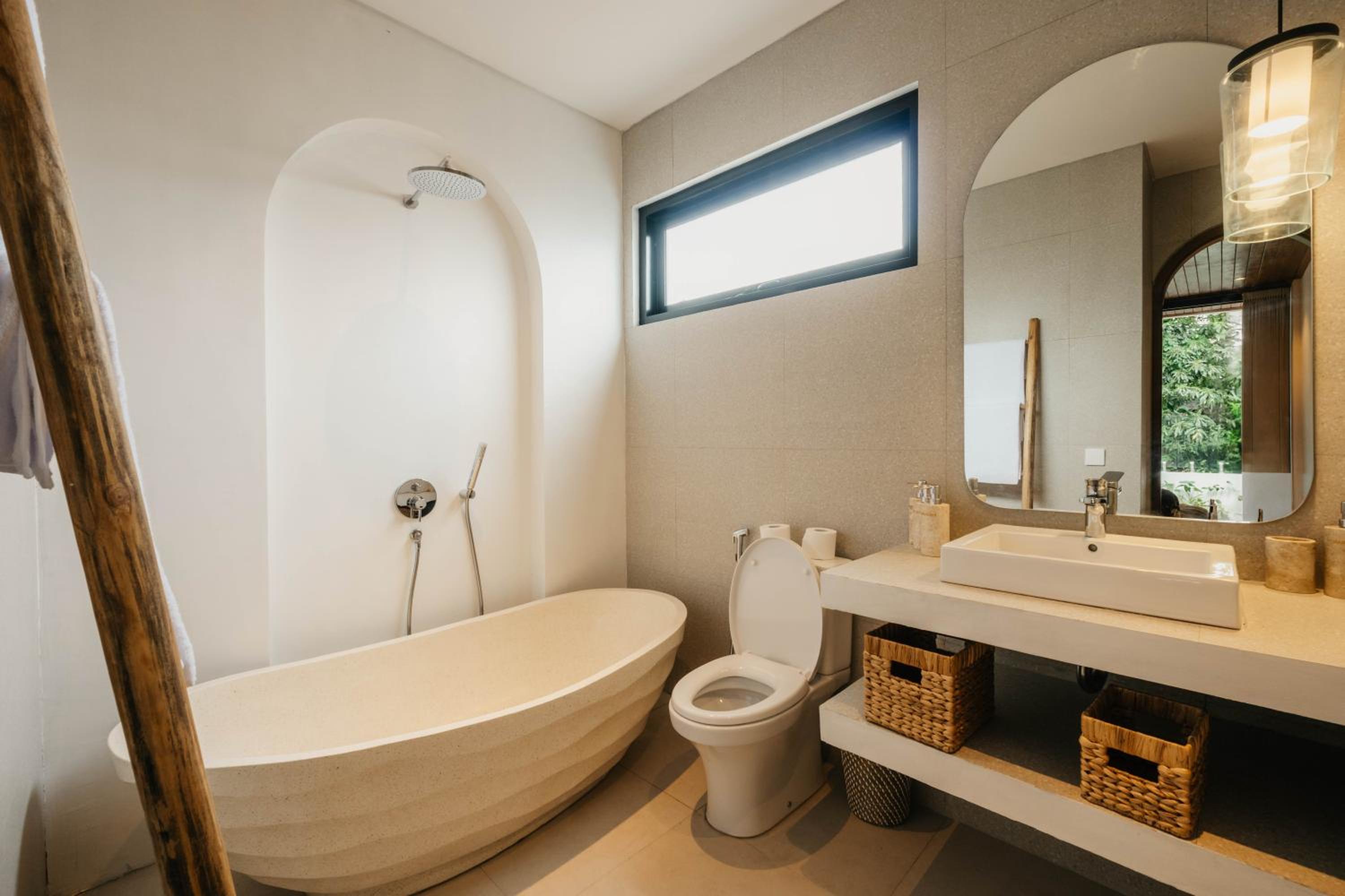 NEW! Villa Kabagiaan - 4BR Villa near Canggu