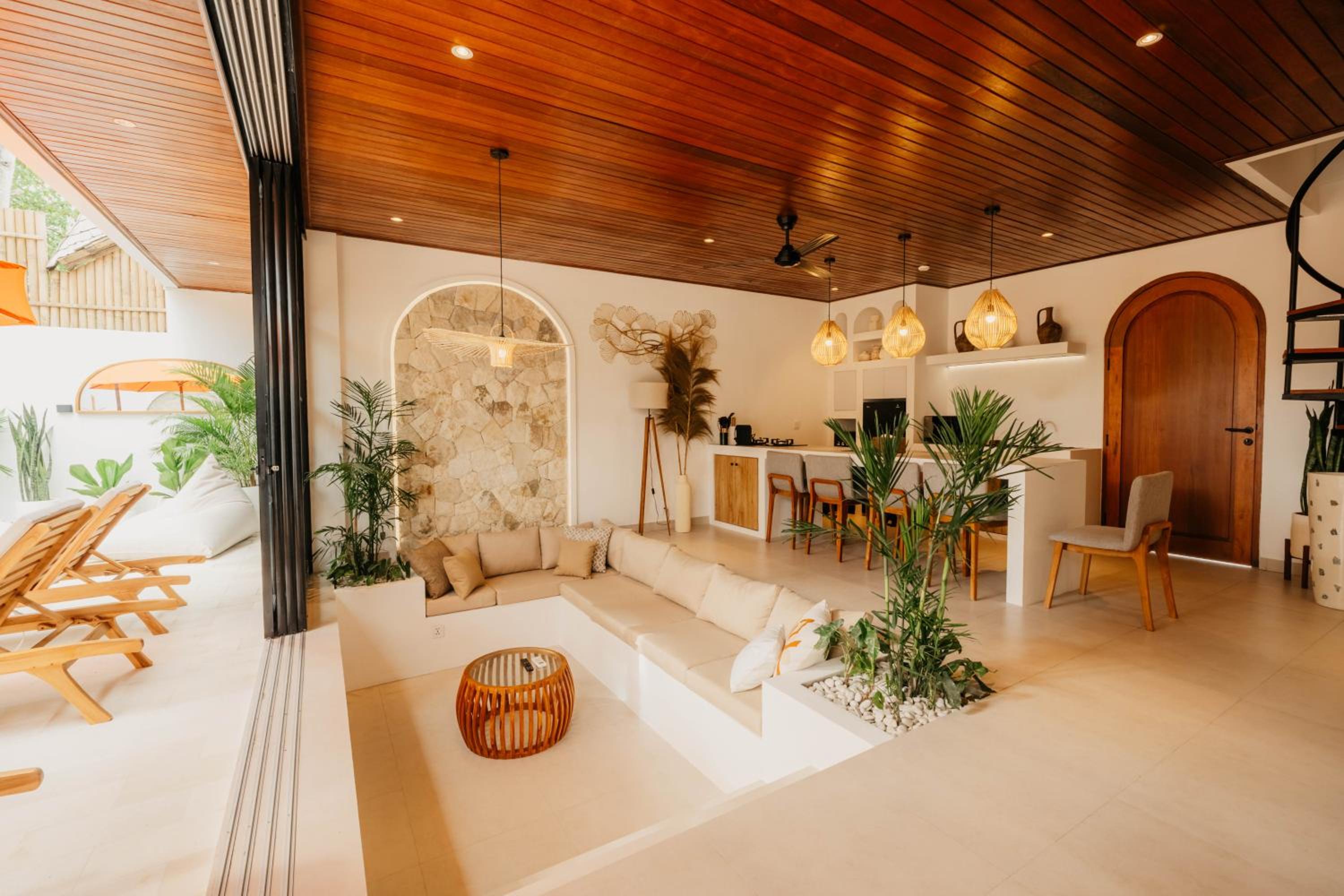 NEW! Villa Kabagiaan - 4BR Villa near Canggu