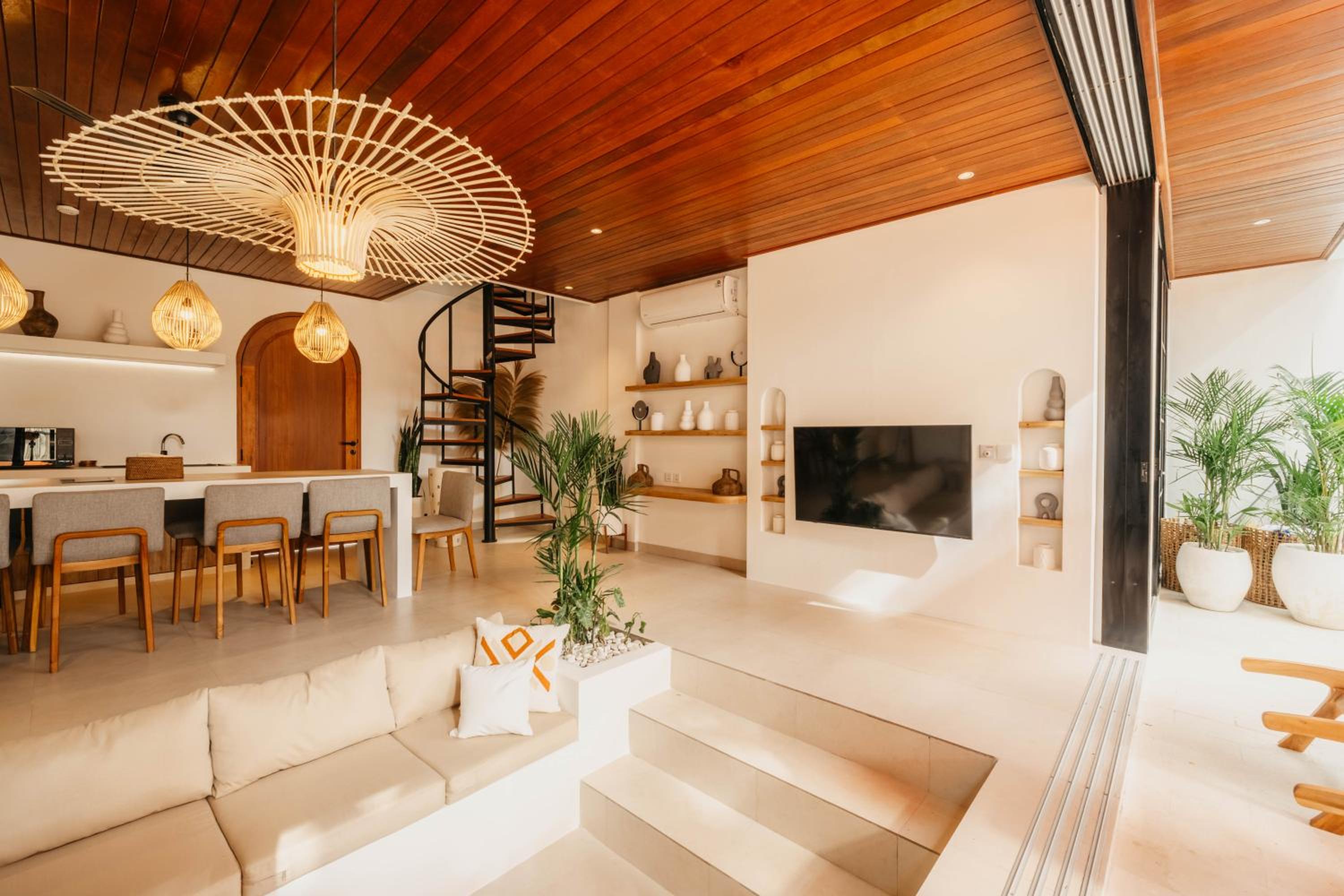 NEW! Villa Kabagiaan - 4BR Villa near Canggu