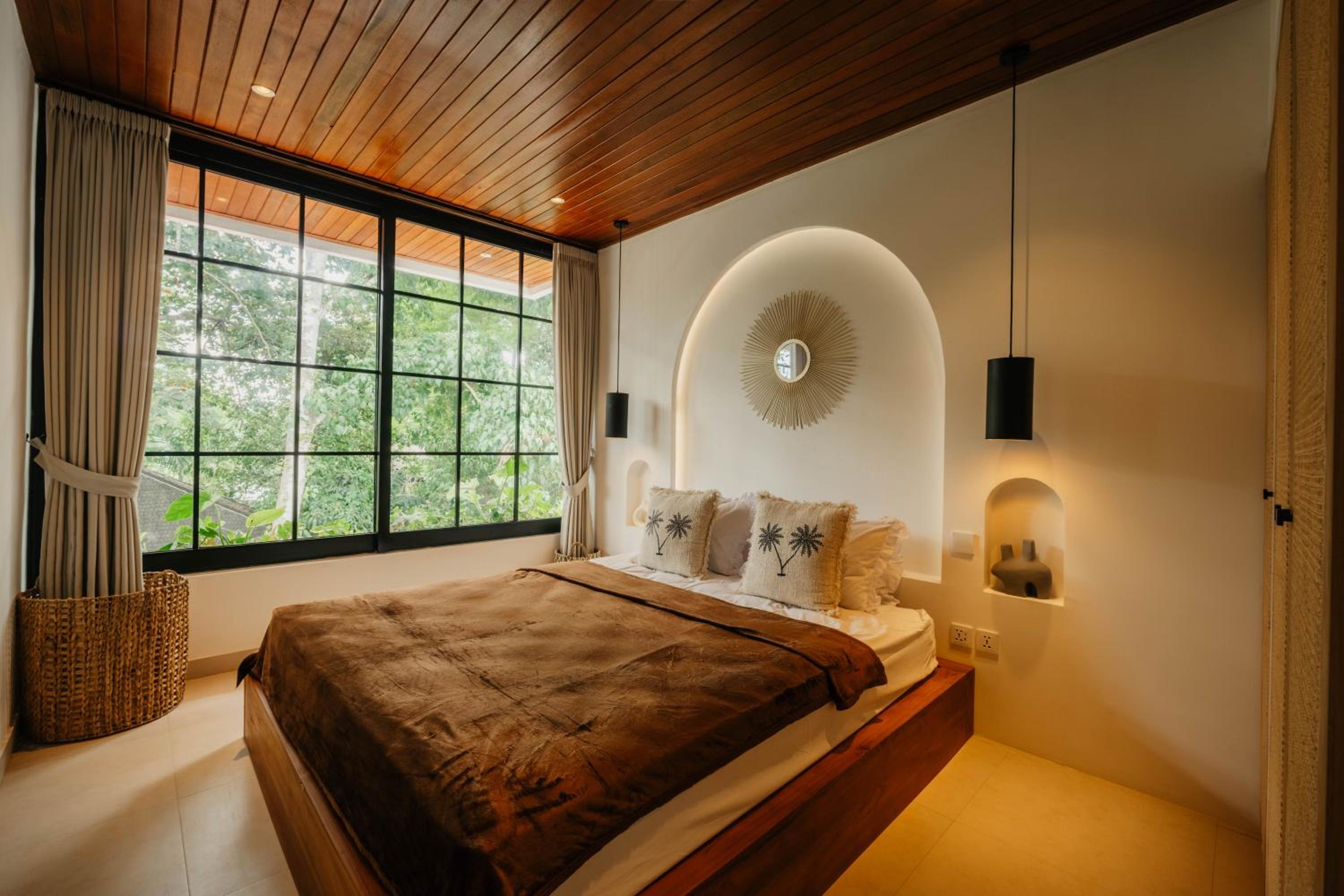 NEW! Villa Kabagiaan - 4BR Villa near Canggu