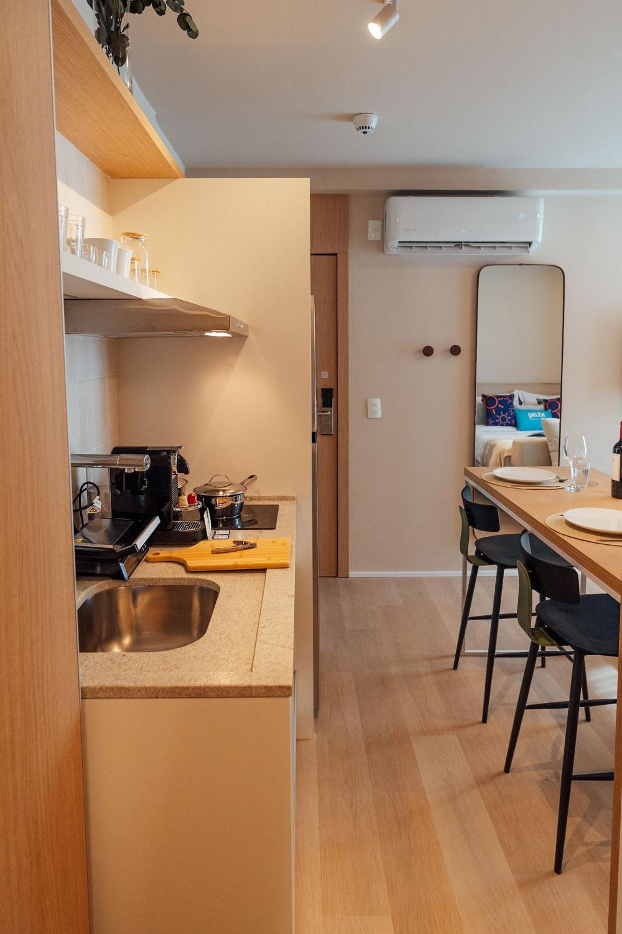 Fuji By Xtay Florianópolis - Studios com cozinha perto do CentroSul, Centro e proximo de restaurantes