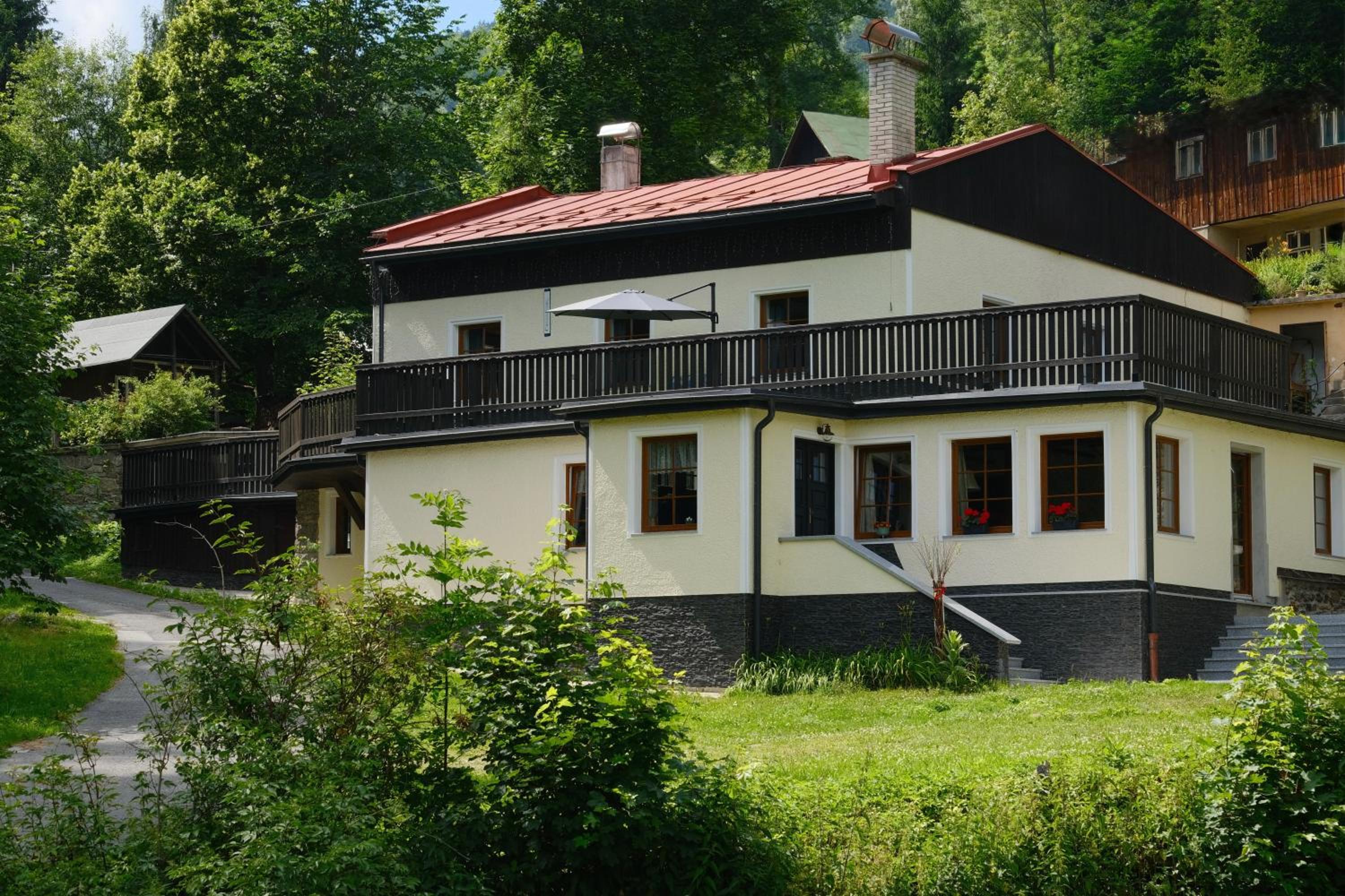Penzion Mája - útulný penzion blízko přírody a svahů v Krkonoších
