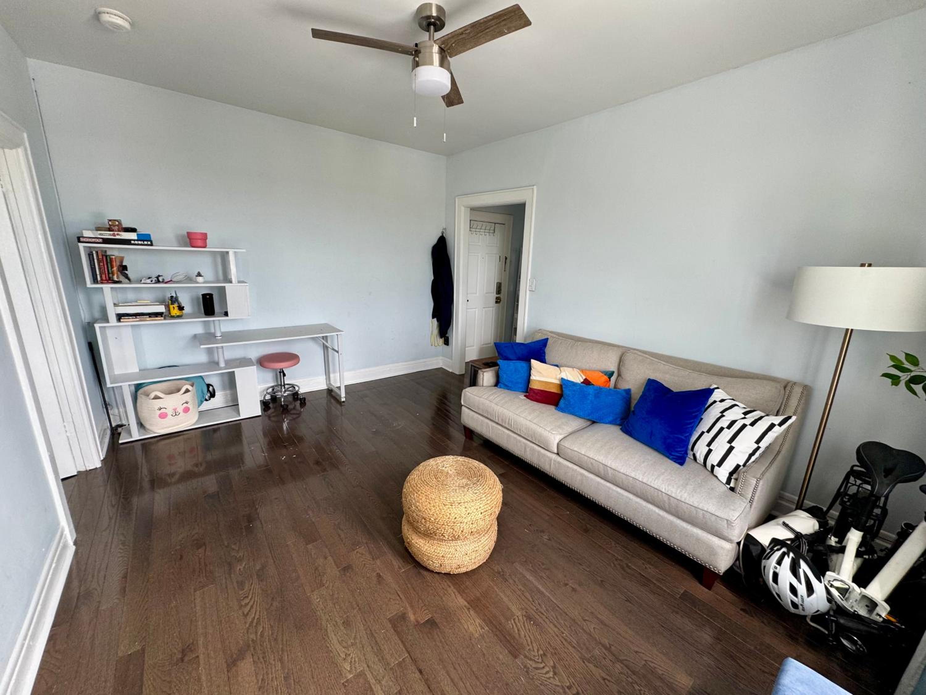 Sunny Jersey City 1BR, 25 min to NYC, 15min to EWR, King Bed, Hammock & Park Views