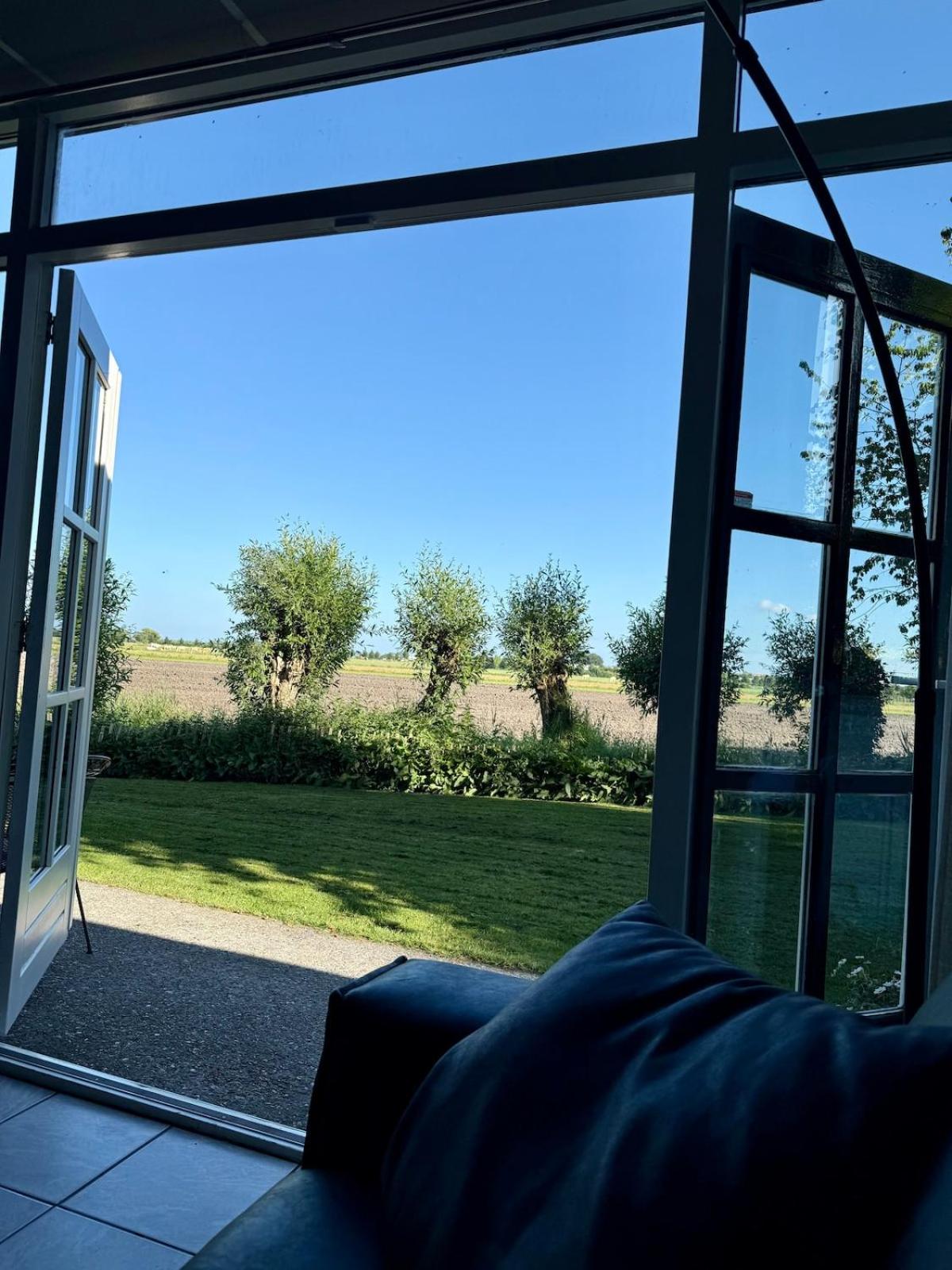 Holiday Home de Binnengouw incl Hottub