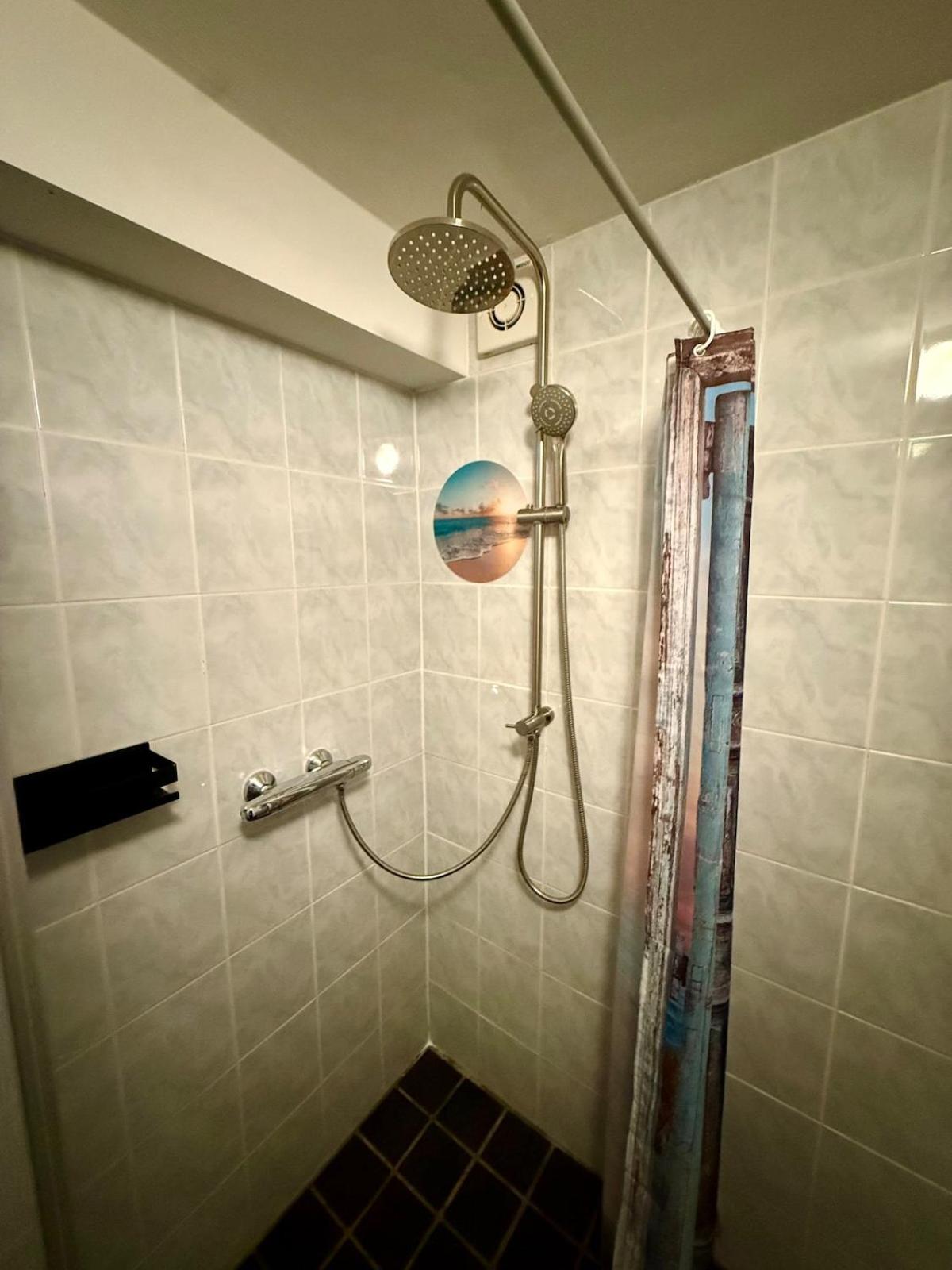 Holiday Home de Binnengouw incl Hottub