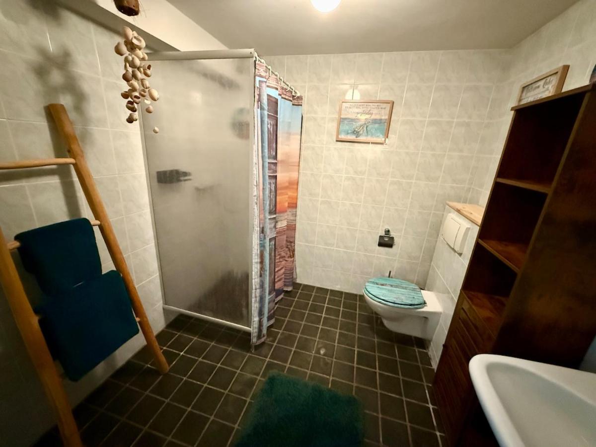 Holiday Home de Binnengouw incl Hottub