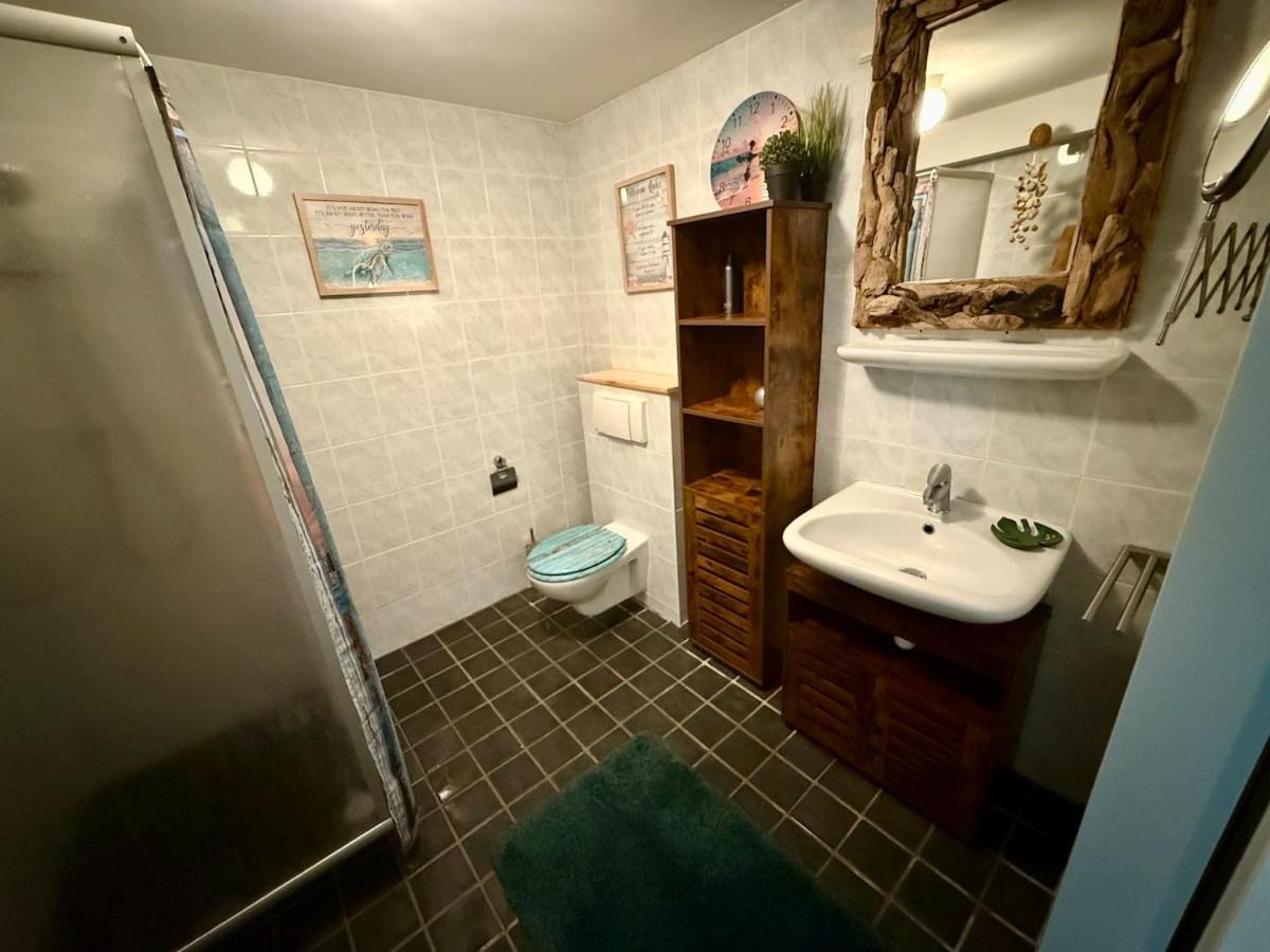 Holiday Home de Binnengouw incl Hottub