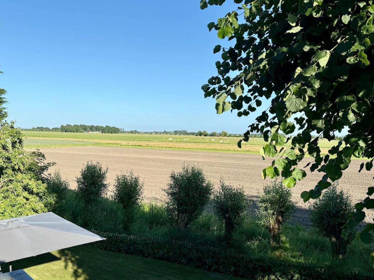 Holiday Home de Binnengouw incl Hottub
